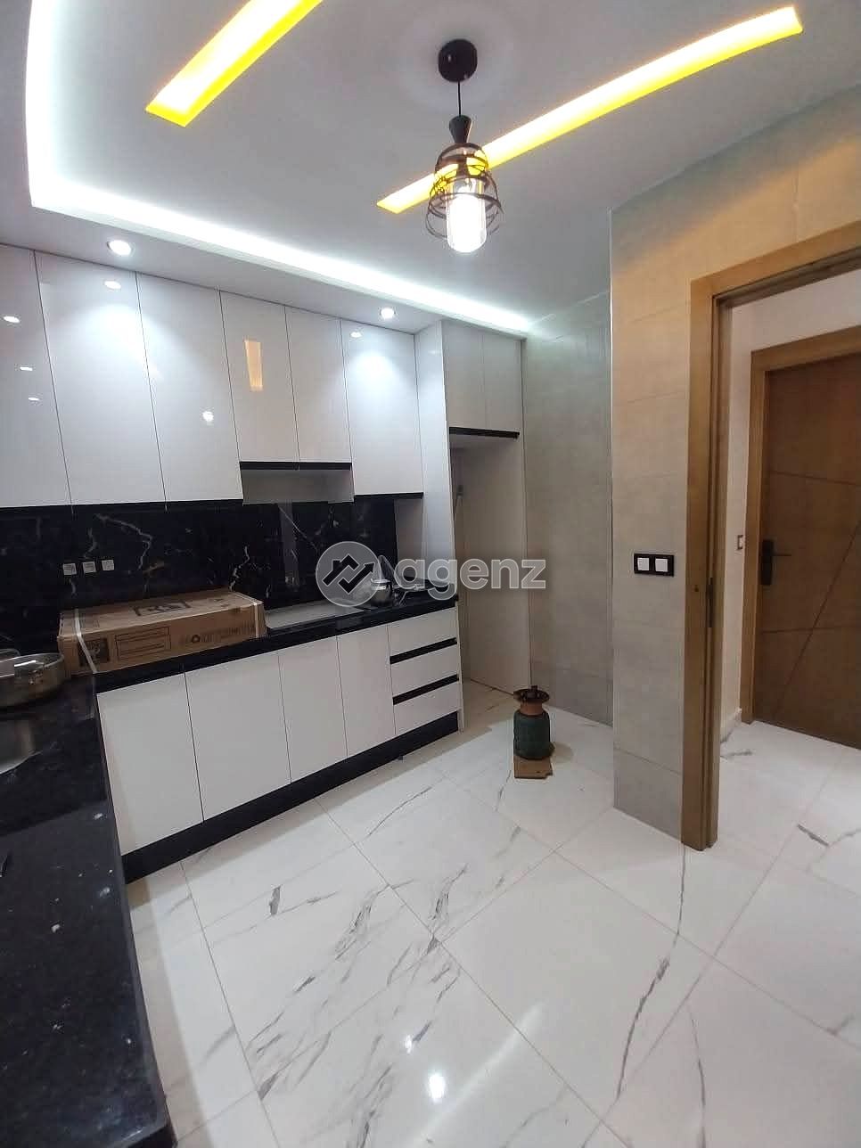 Appartement de luxe de 3 pièces à vendre, bien entretenu — 5
