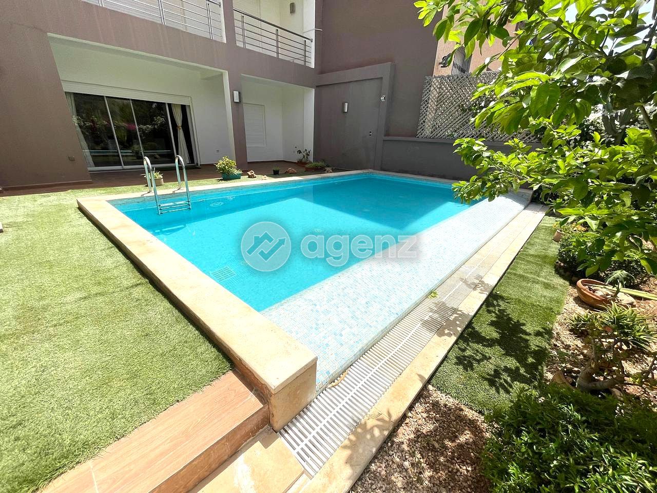 Villa à vendre à Agadir-Ida -Ou-Tanane