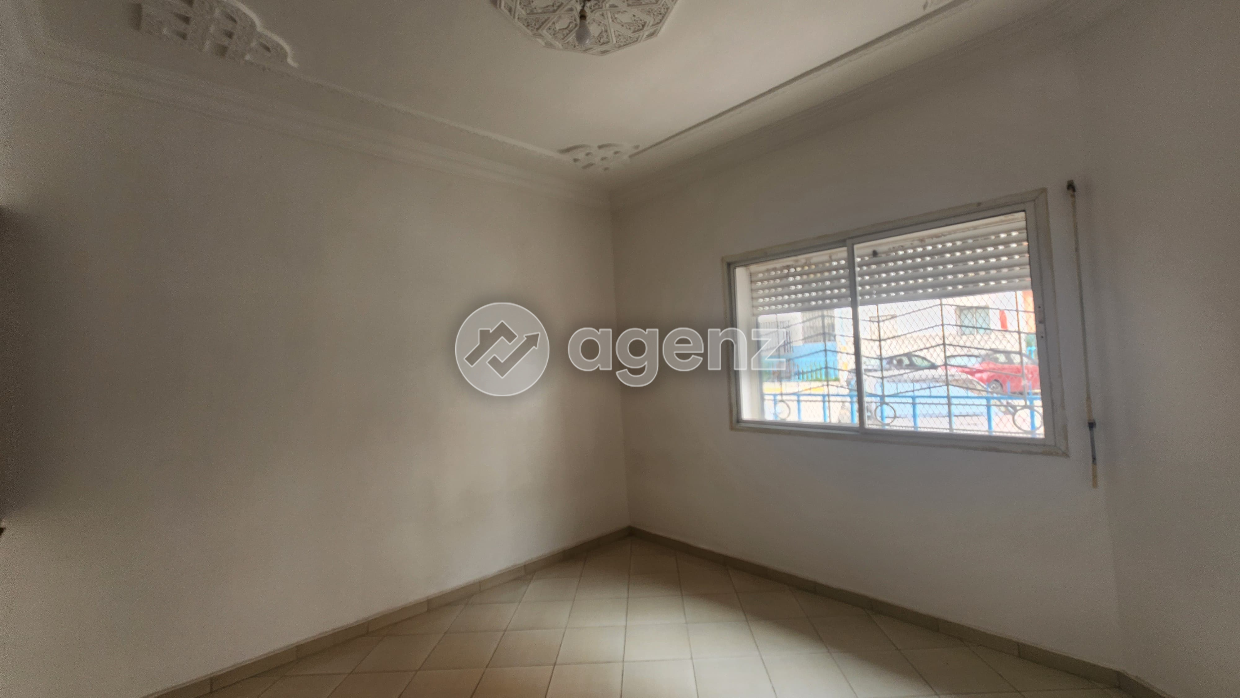 Appartement à rénover – Fort potentiel, prix attractif — 2