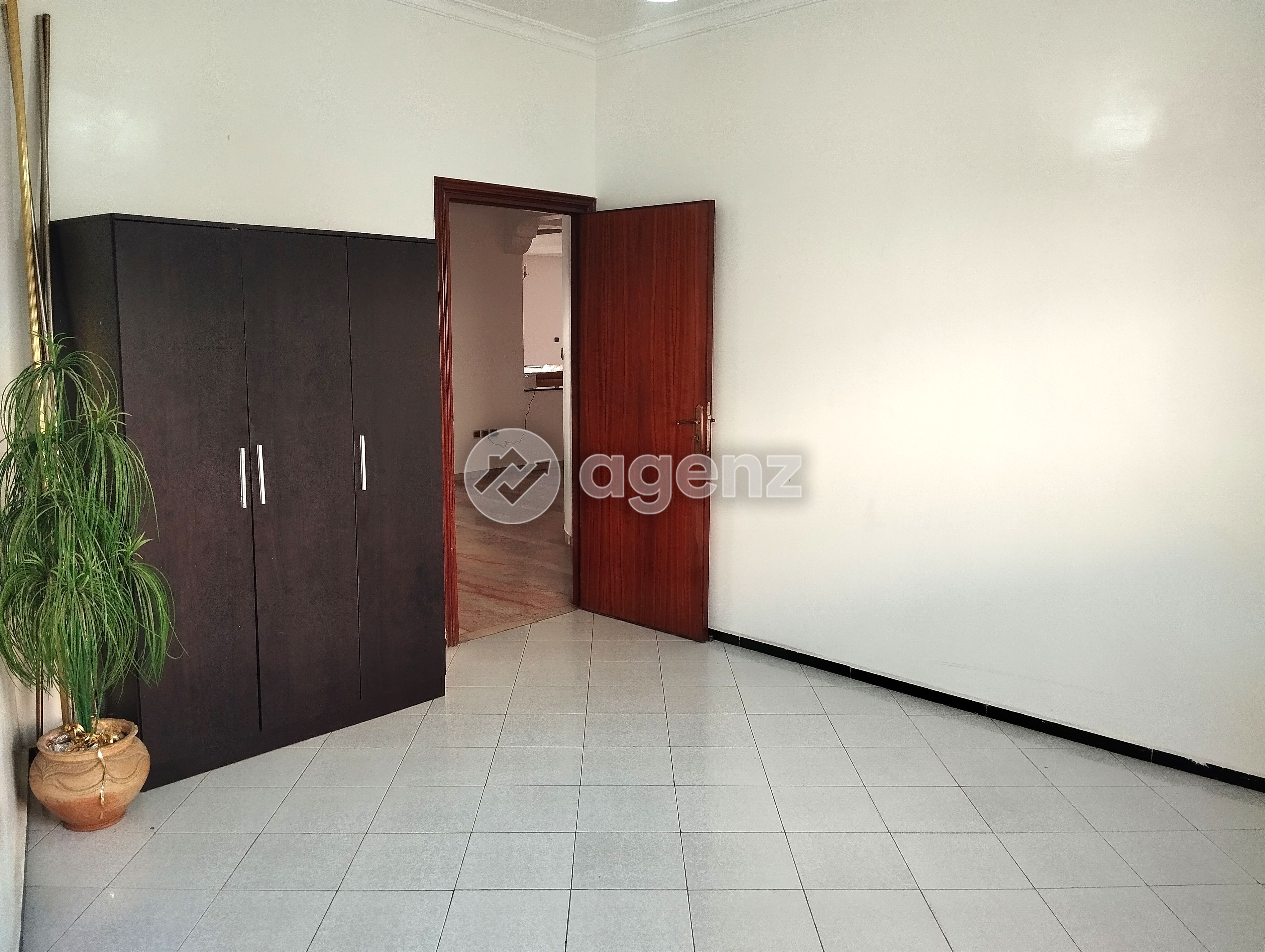 Magnifique Appartement de 150m2 à louer à Maârif — 5