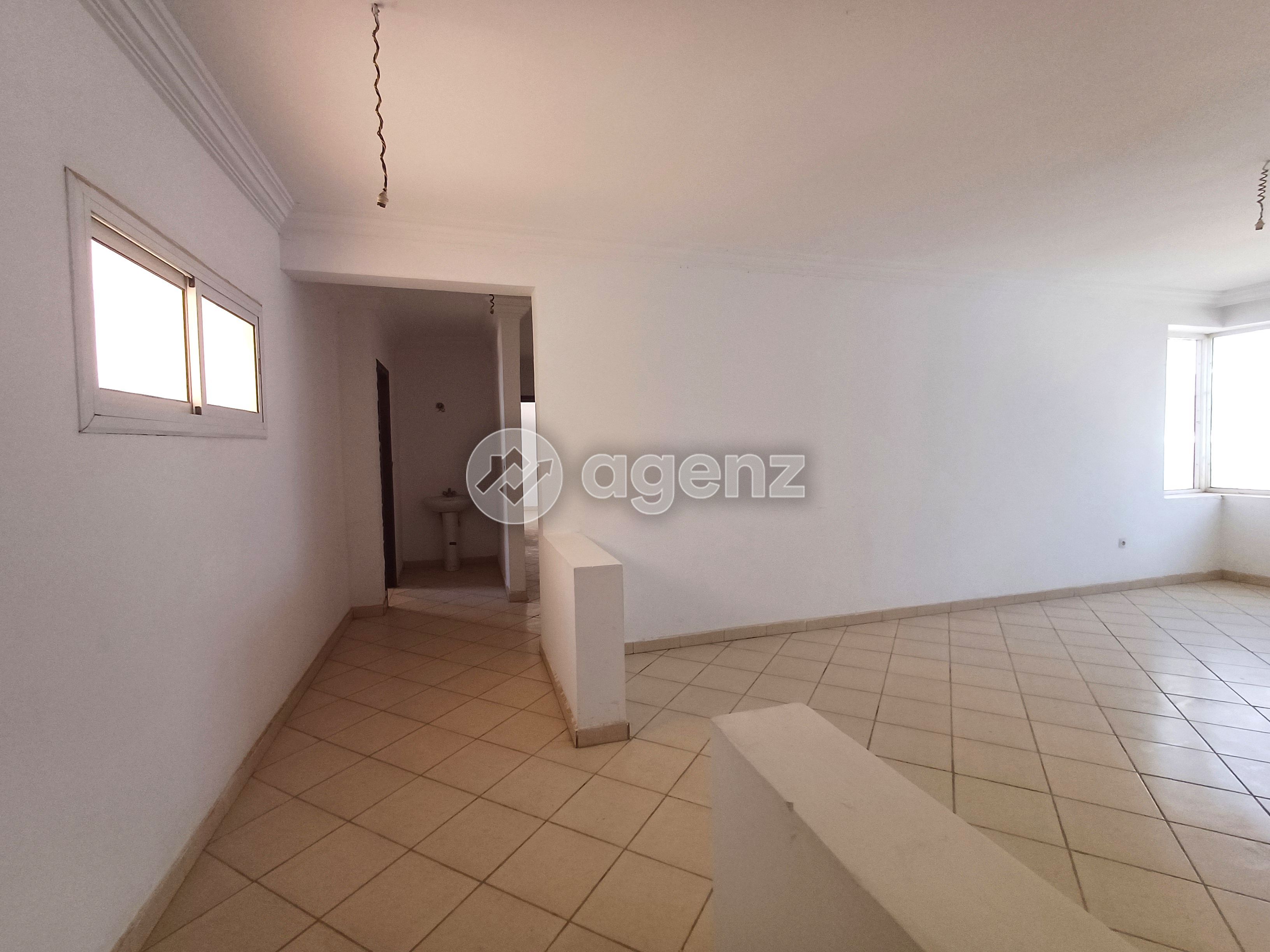 Appartement à vendre à Founti — 3