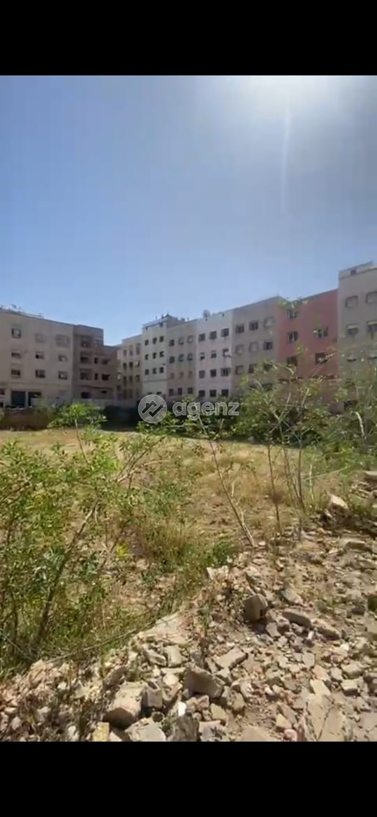 À vendre – Terrain 2000 m² avec autorisation école – Casablanca, secteur Errahma / Essoukhour Assawda
