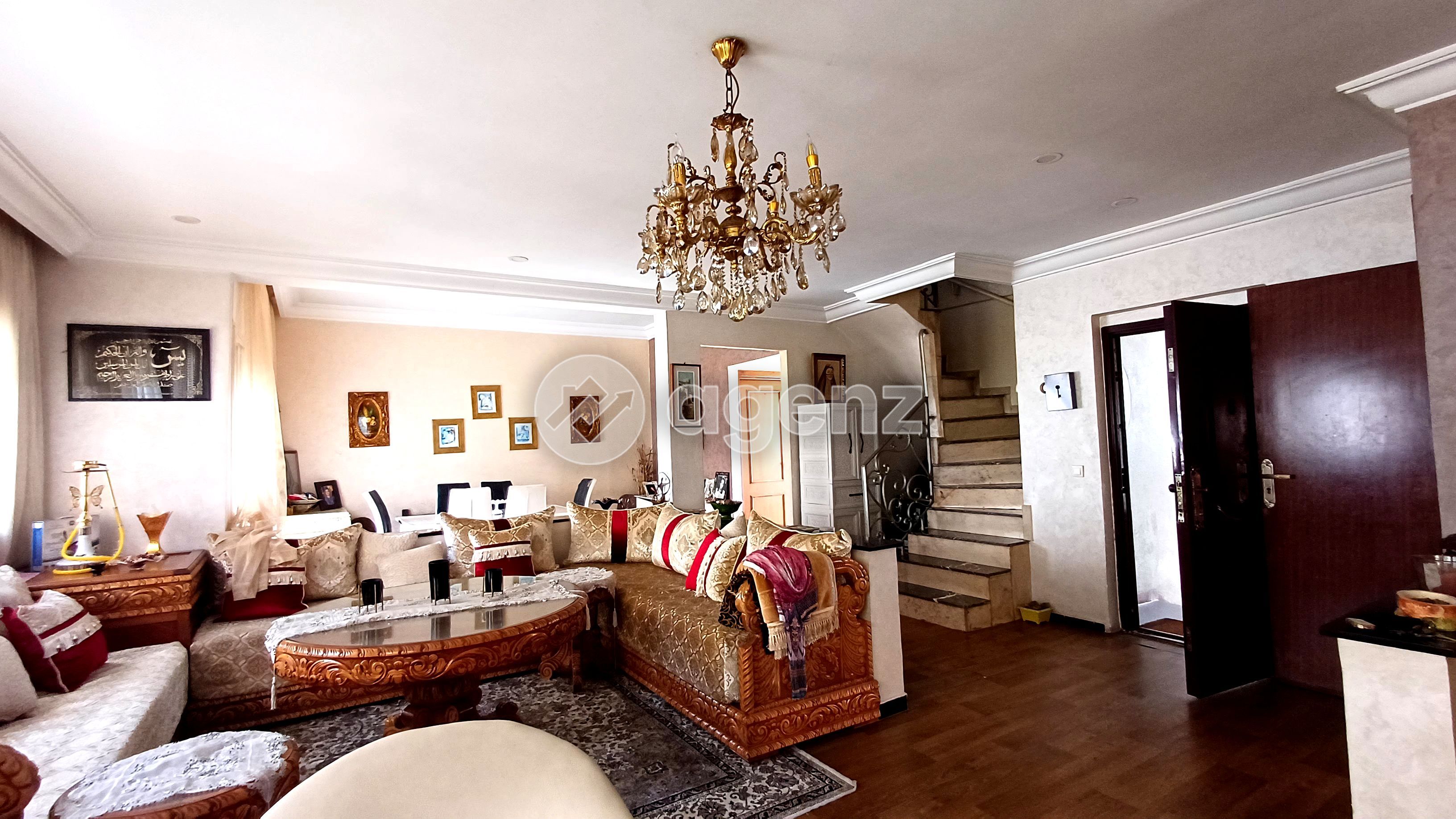 UN DUPLEX QUI ALLIE CHARME, CONFORT ET FONCTIONNALITÉ