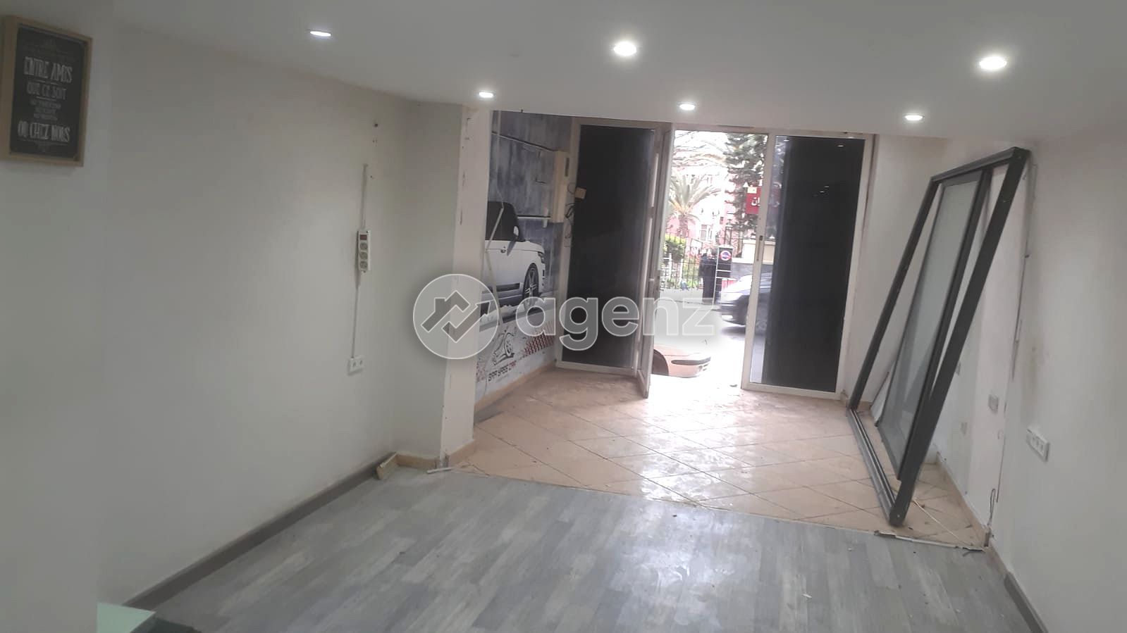 POUR INVESTISSEUR MAGASIN AVEC RENDEMENT A VENDRE