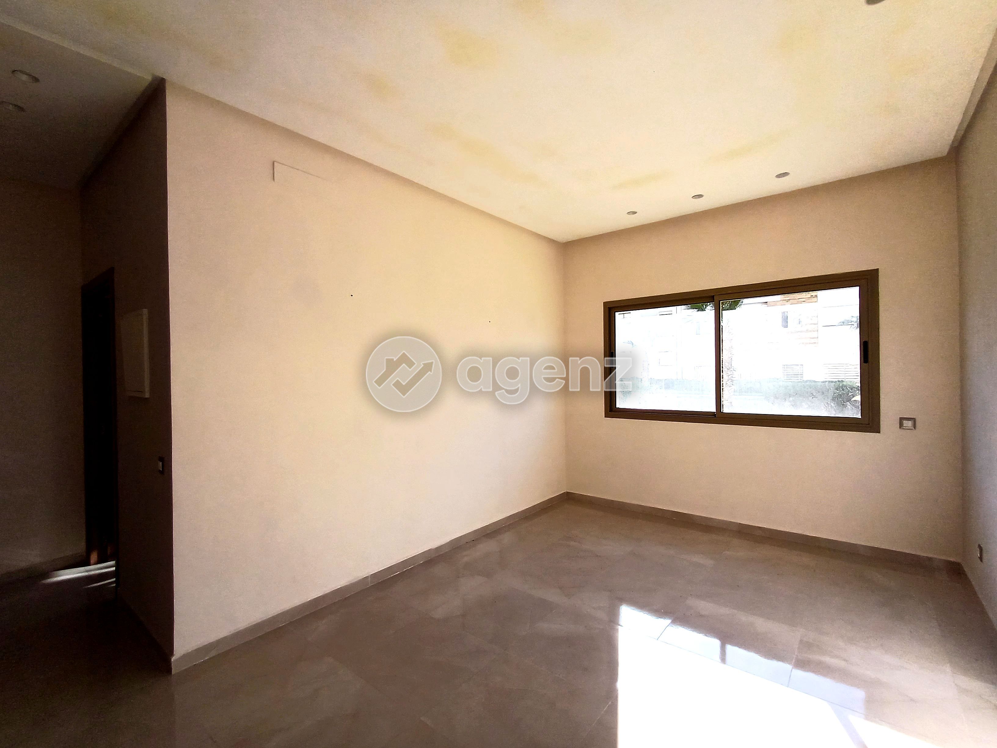 Appartement — Dar Bouazza — 2