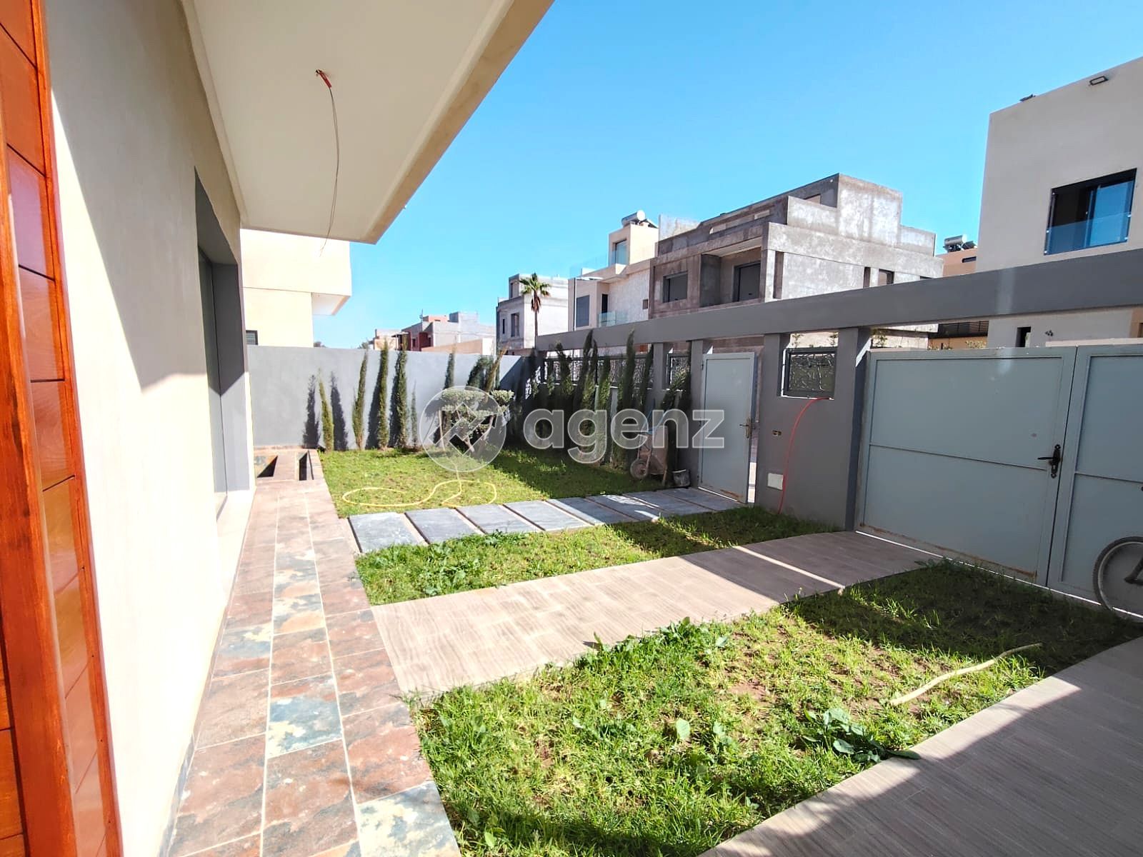 Villa d'investissement - 5 suites- Opportunité à saisir! — 2