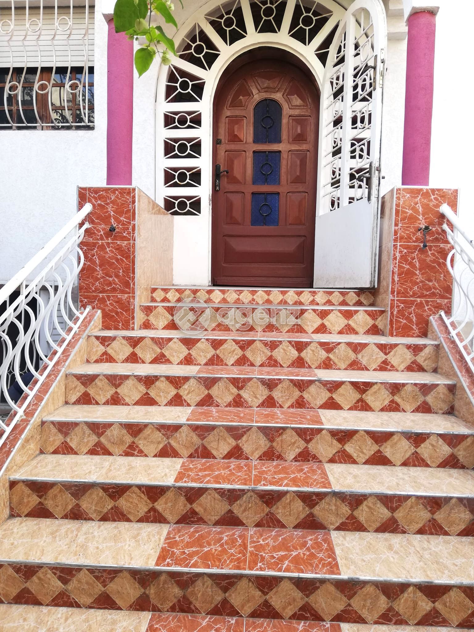 Villa de luxe avec 6 pièces à vendre — 2