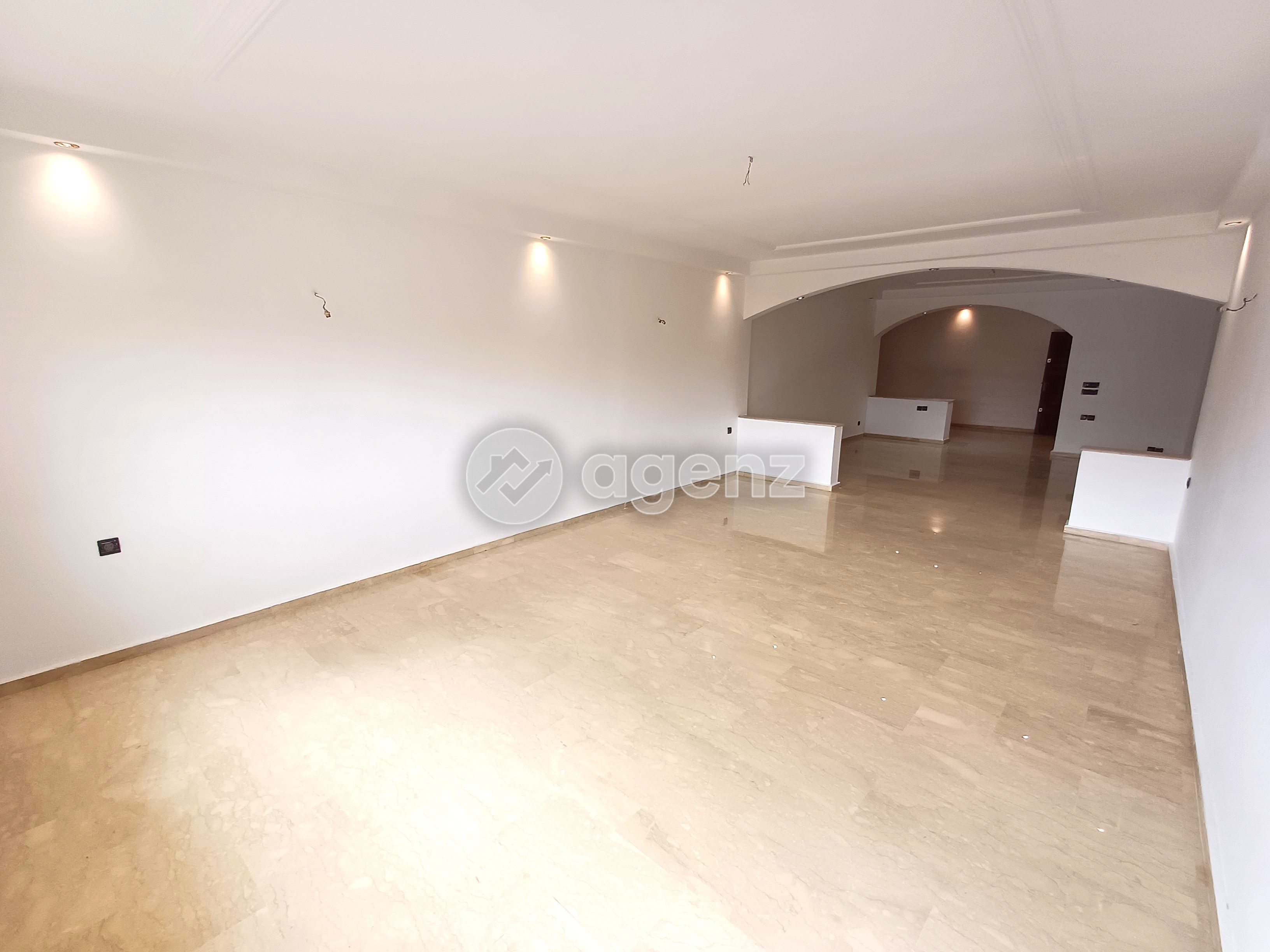 Appartement à vendre à Beauséjour — 4