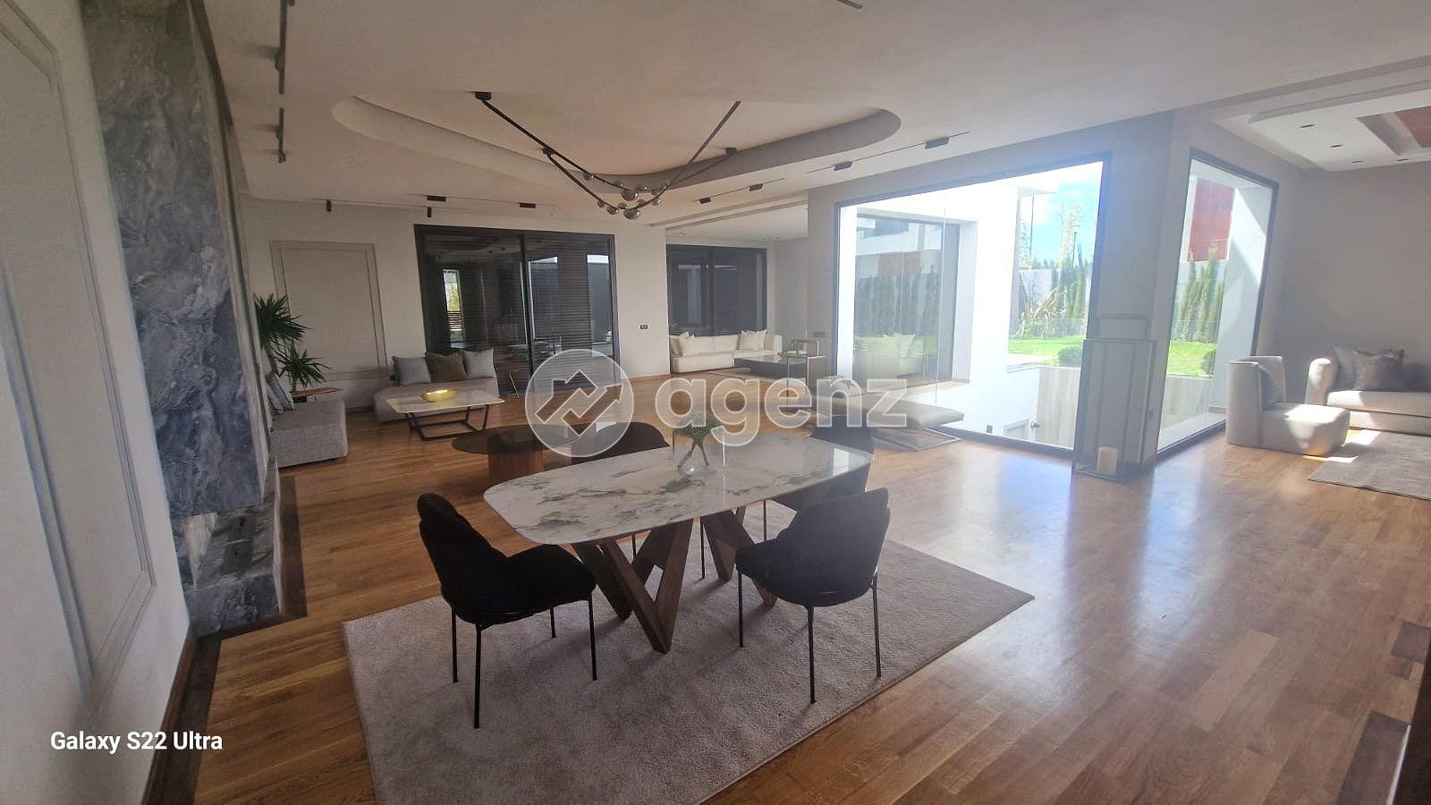 Élégant Villa de 4 chambres à louer à Ville Verte — 2