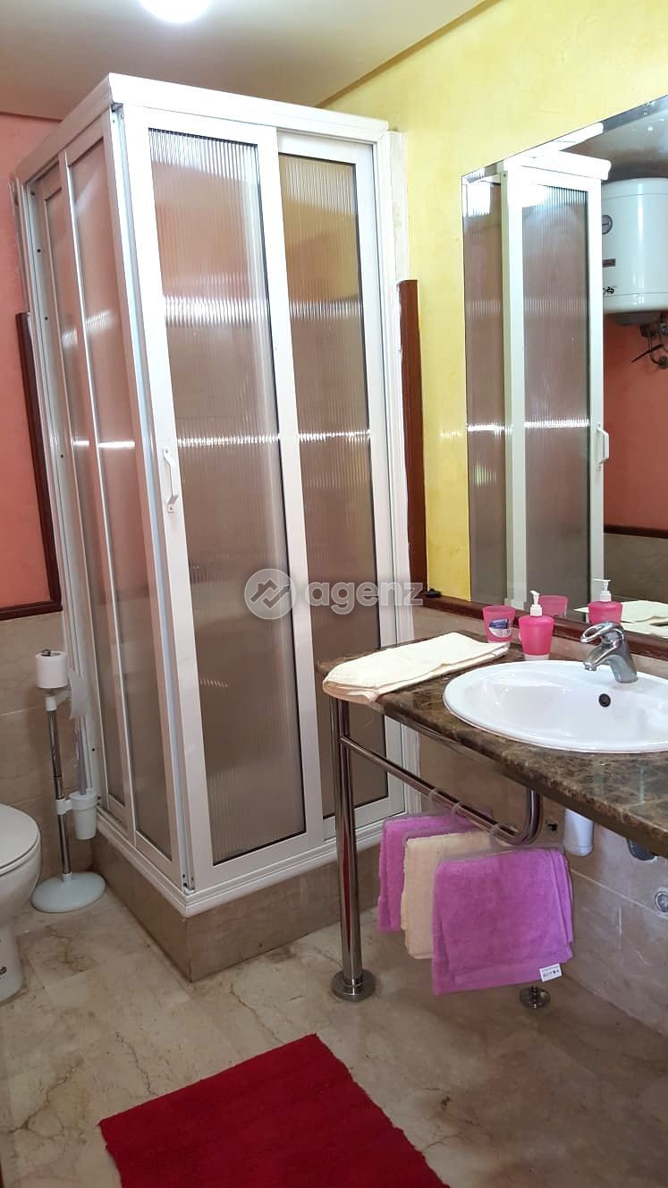 Studio Meuble a Mers Sultan — 4