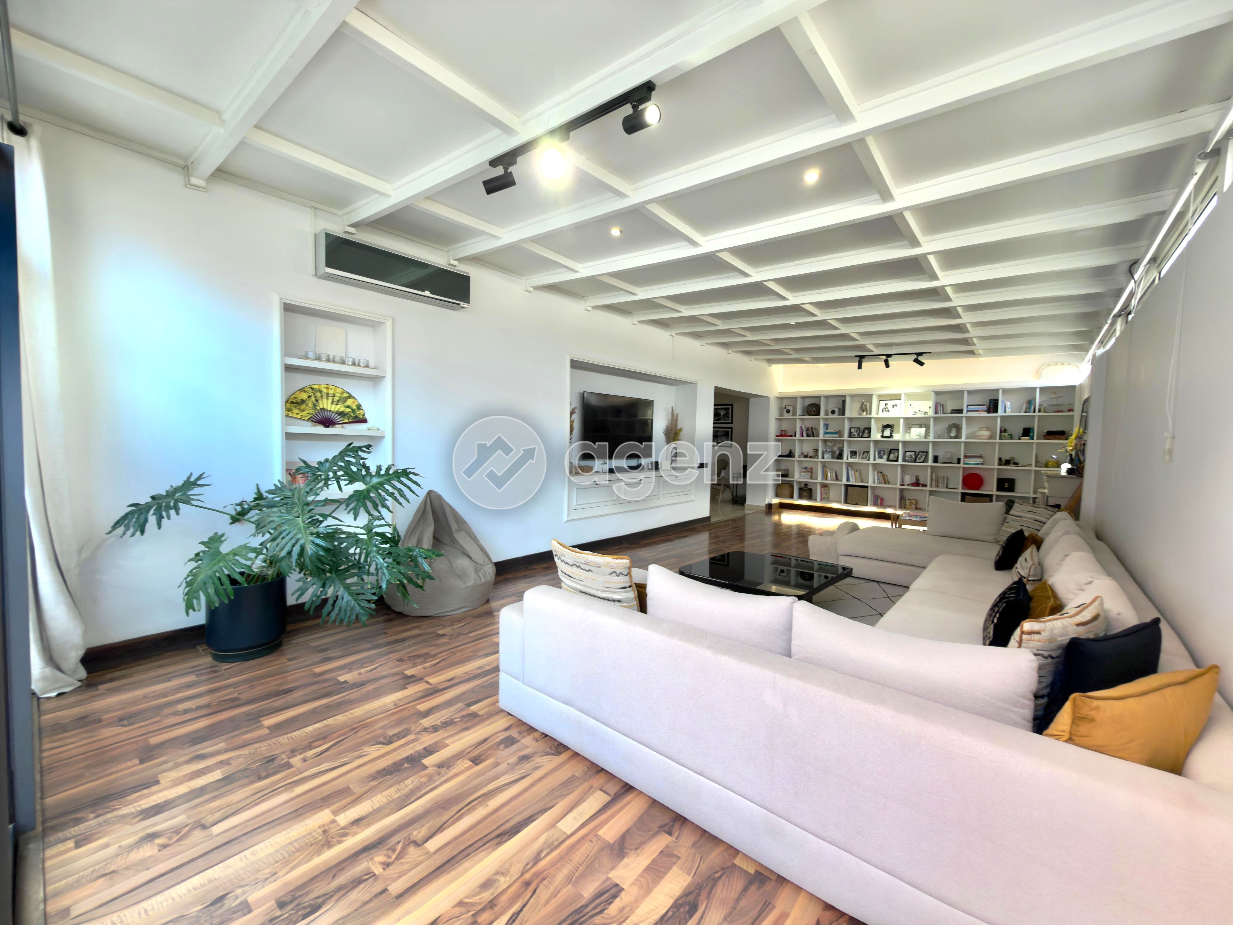 Magnifique appartement de 3 chambres avec vaste terrasse
 — 4