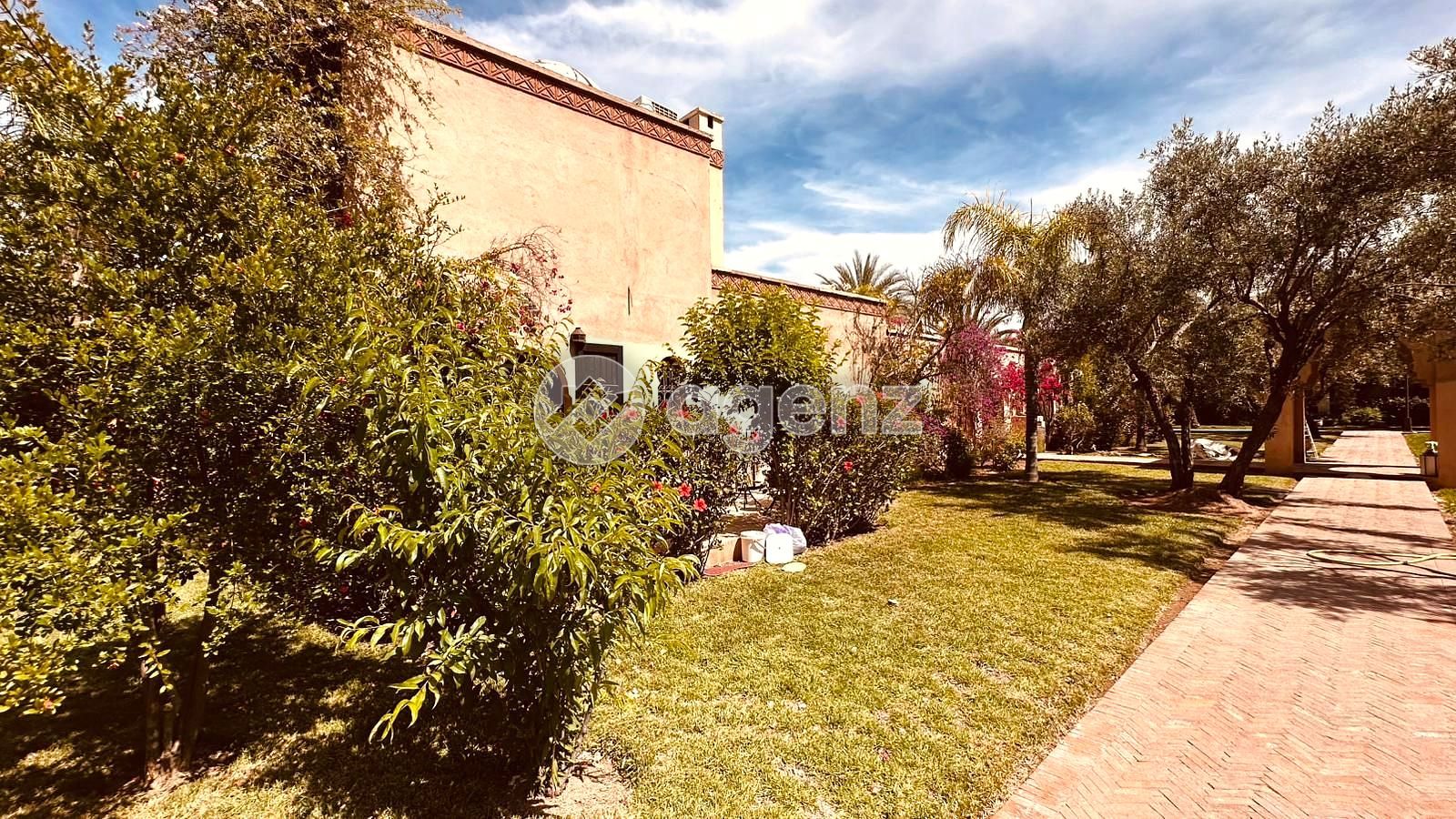 Magnifique villa de 3 chambres 3 façade jumelée à vendre à Route de Fès — 5