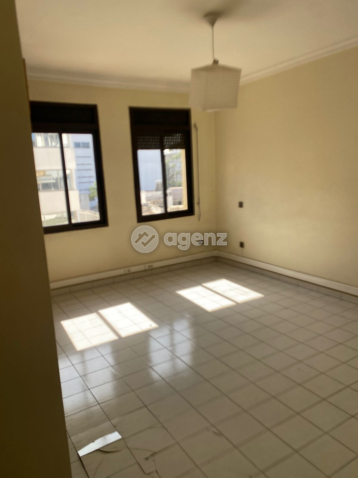 Bureau de 165 m² à louer – Avenue Hassan Ier, Casablanca – Emplacement stratégique au centre-ville