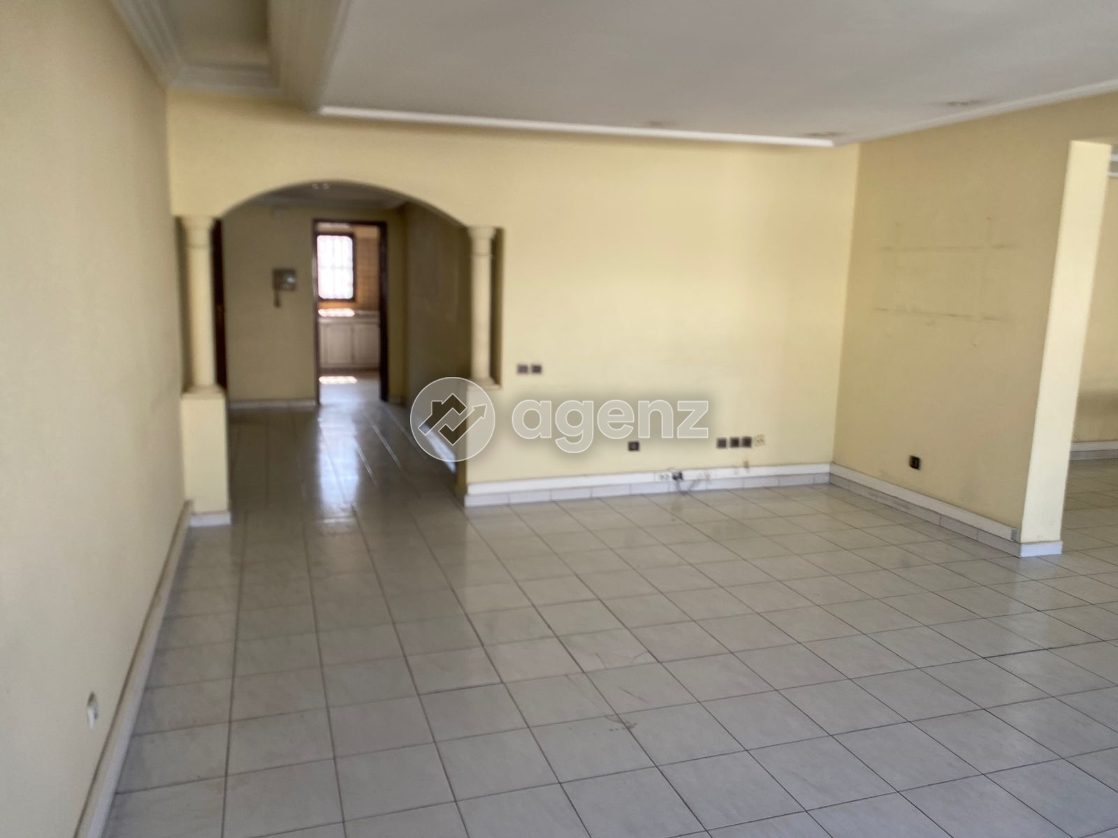 Bureau de 165 m² à louer – Avenue Hassan Ier, Casablanca – Emplacement stratégique au centre-ville — 2