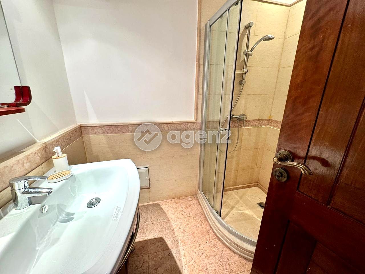 Appartement à louer à Agdal — 4