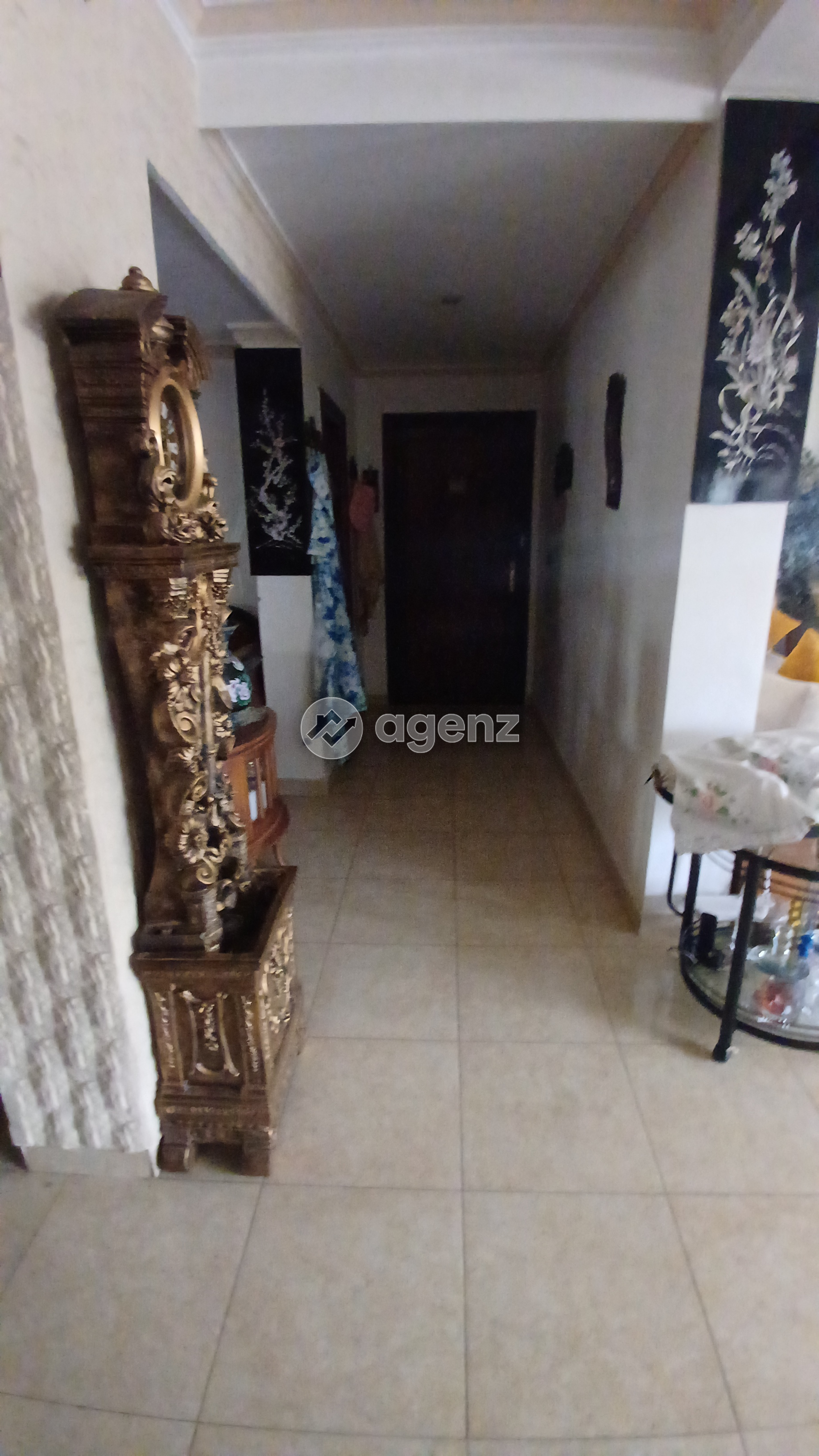  Appartement lumineux, spacieux - Les Hôpitaux — 4
