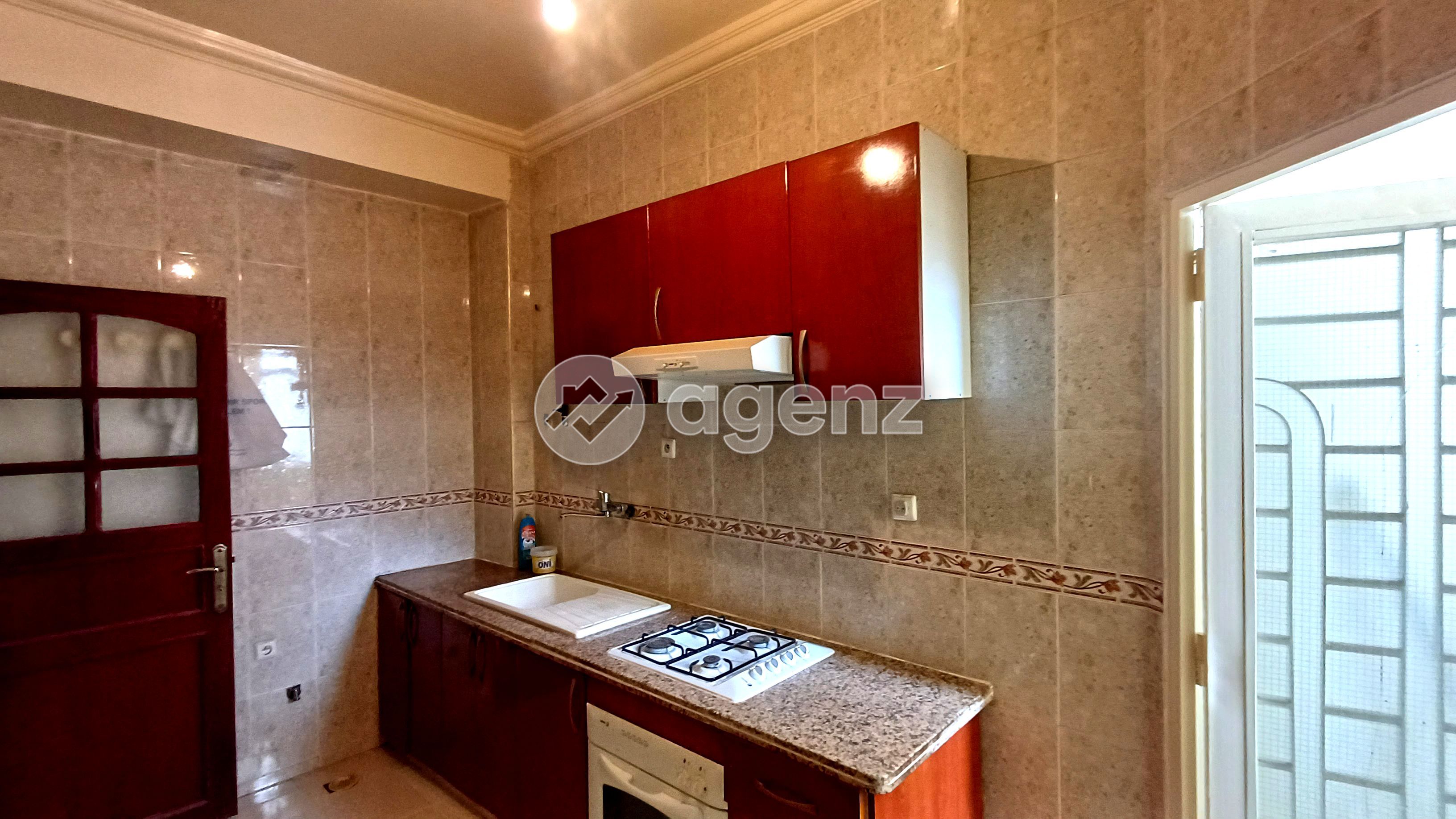 APPARTEMENT CONFORTABLE À MEKNES — 4