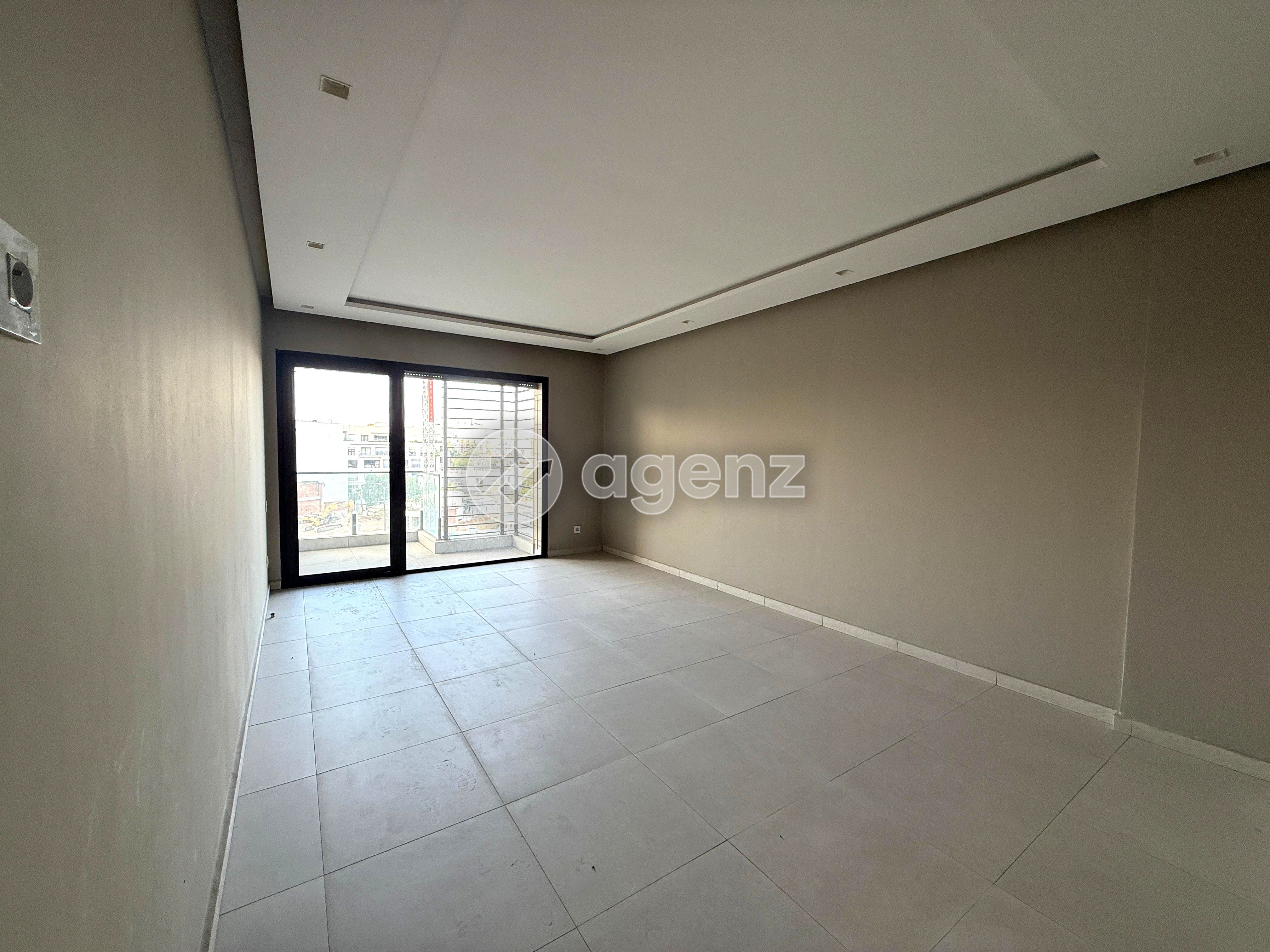 Charmant Appartement de 3 chambres à vendre à Oasis