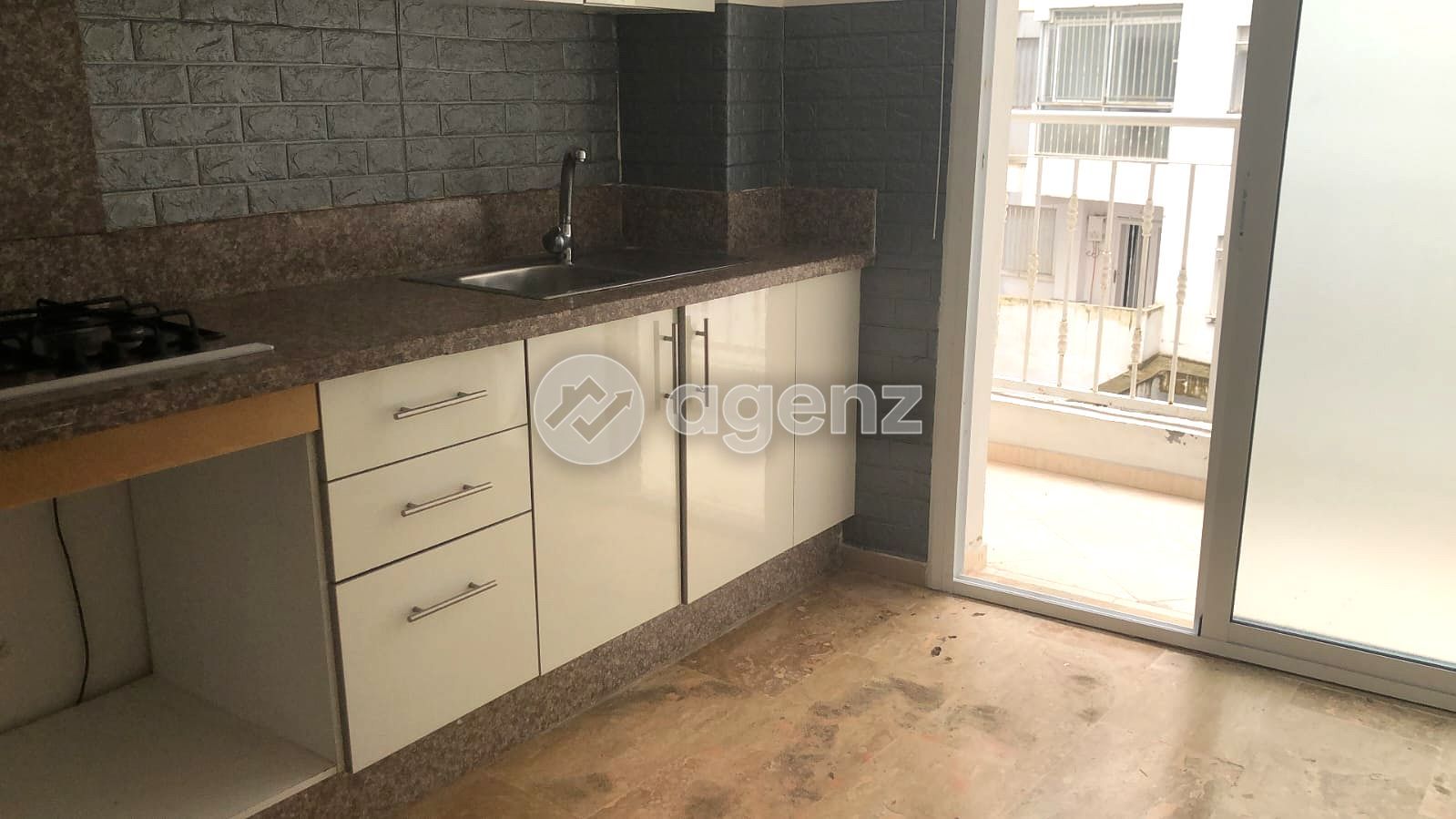 Appartement de 115 m2 à louer au centre ville — 3