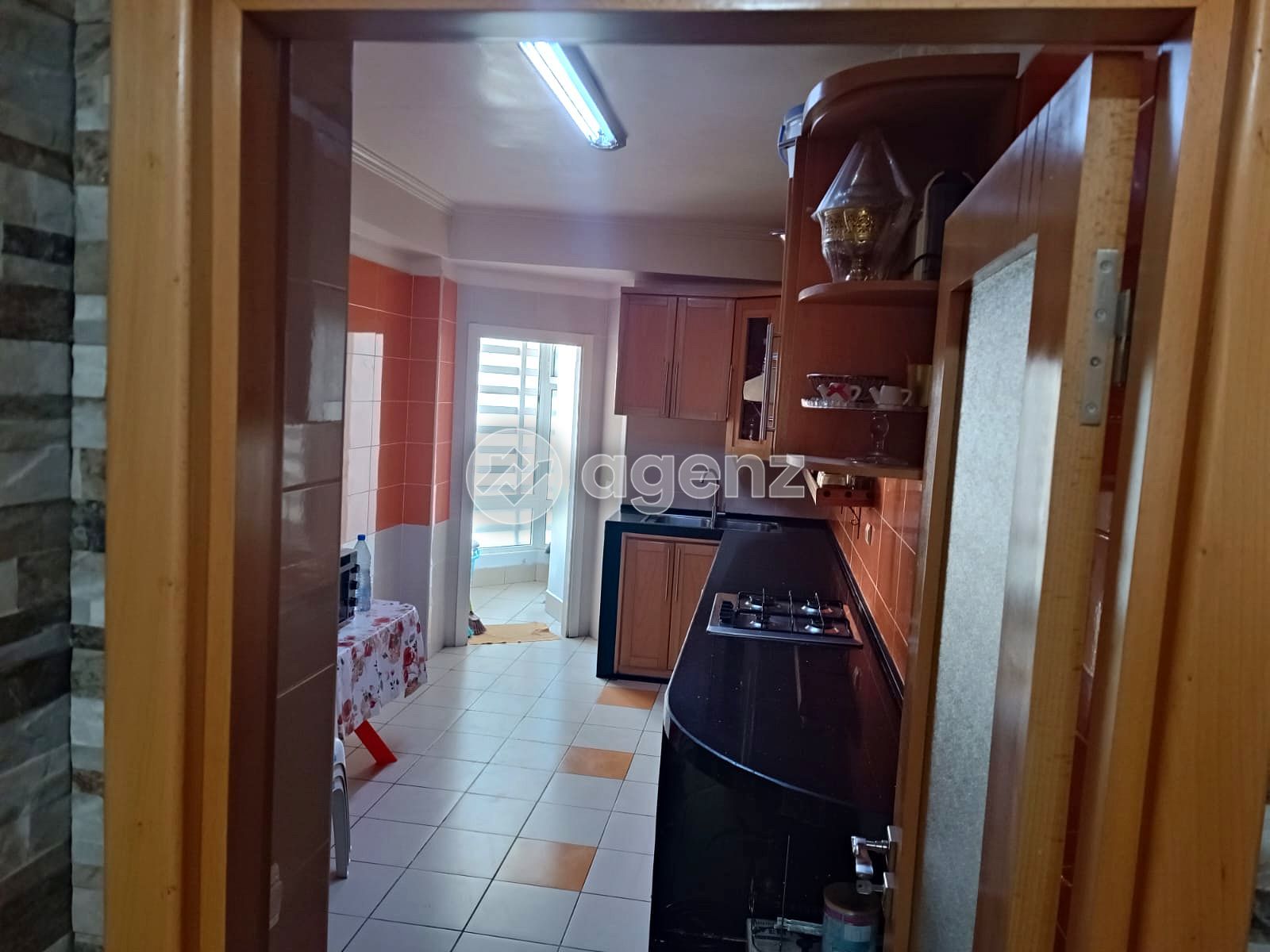 Exceptionnel Appartement de 2 chambres à vendre à Mers El Kheir