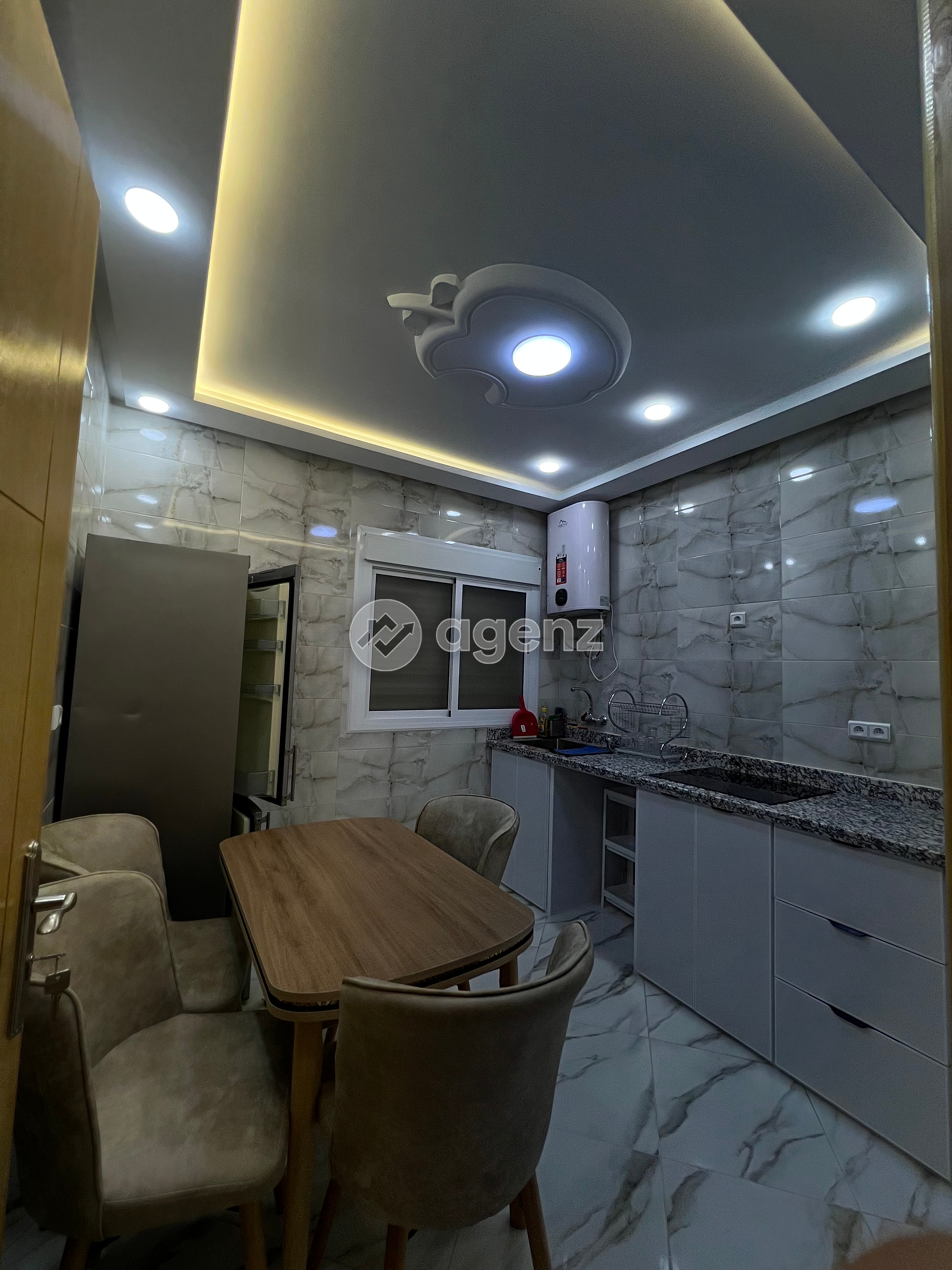 Superbe Appartement de 2 chambres à vendre à Oued Martil — 2