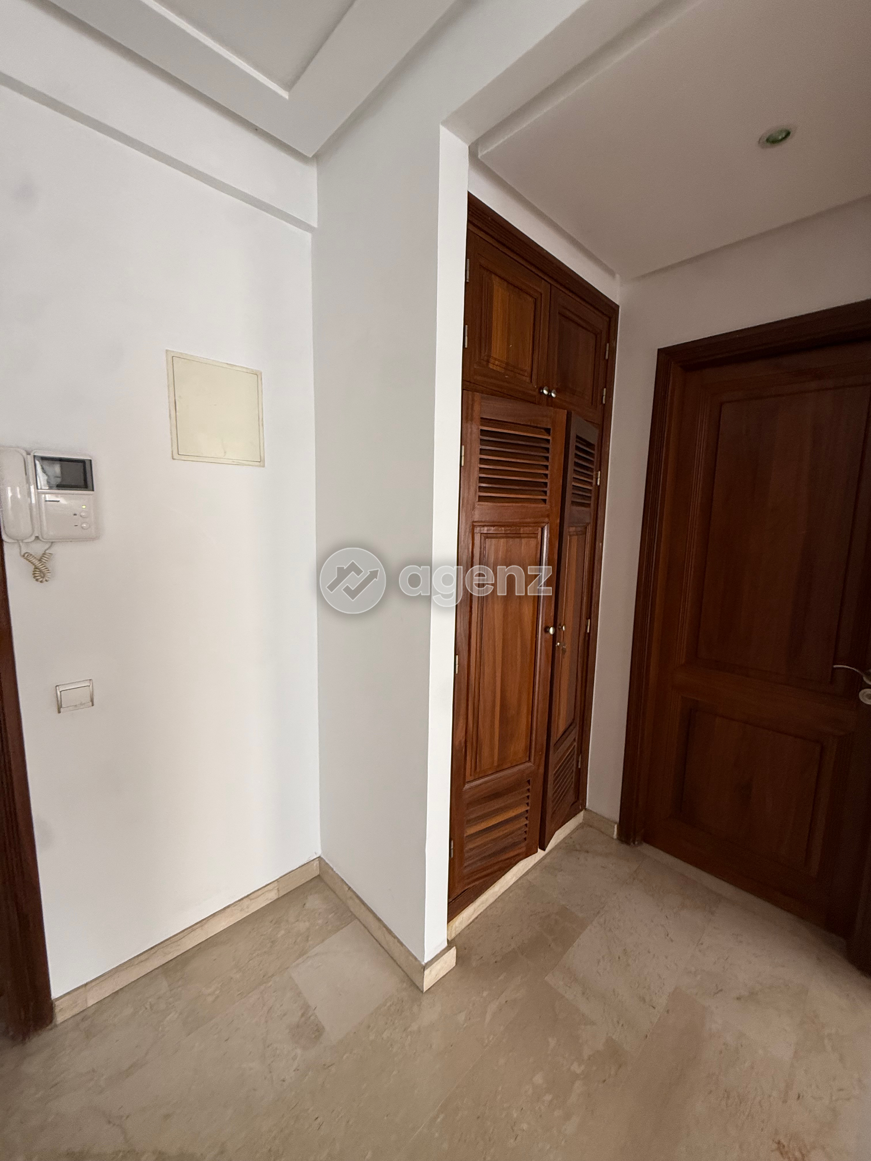 Moderne Appartement de 1 chambre à louer à Bourgogne Est — 3