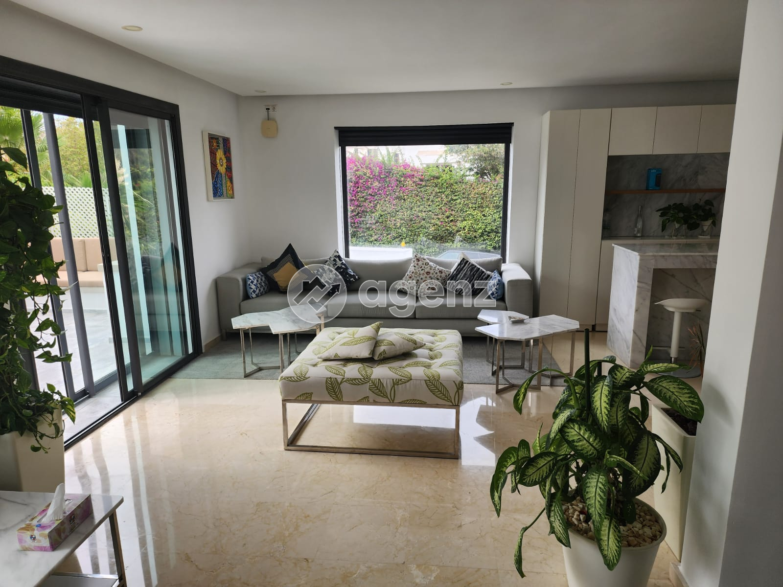Prestigieux Villa de 3 chambres à louer à Anfa Supérieur