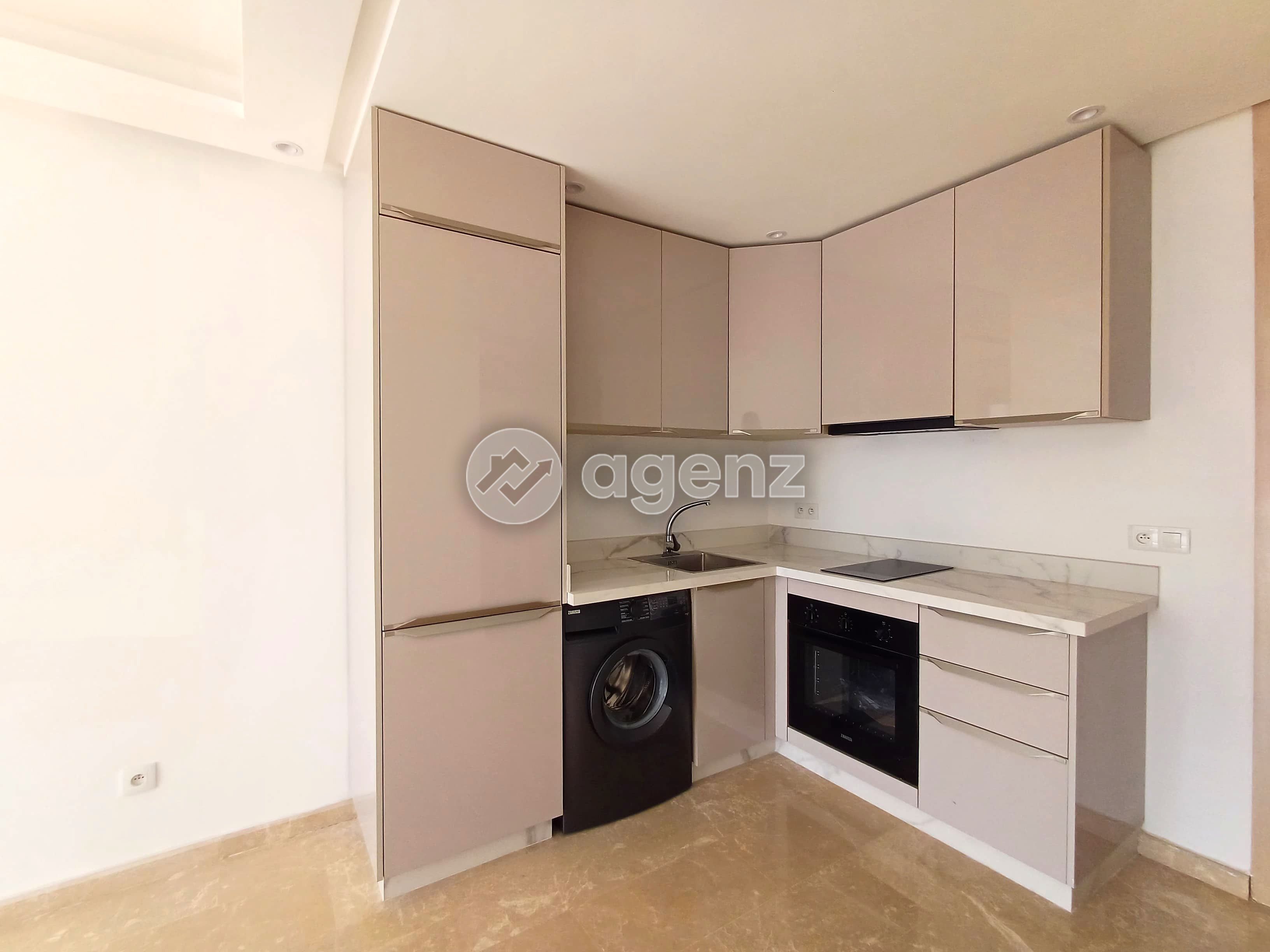 Superbe Appartement de 2 chambres à vendre à Bourgogne Ouest — 3