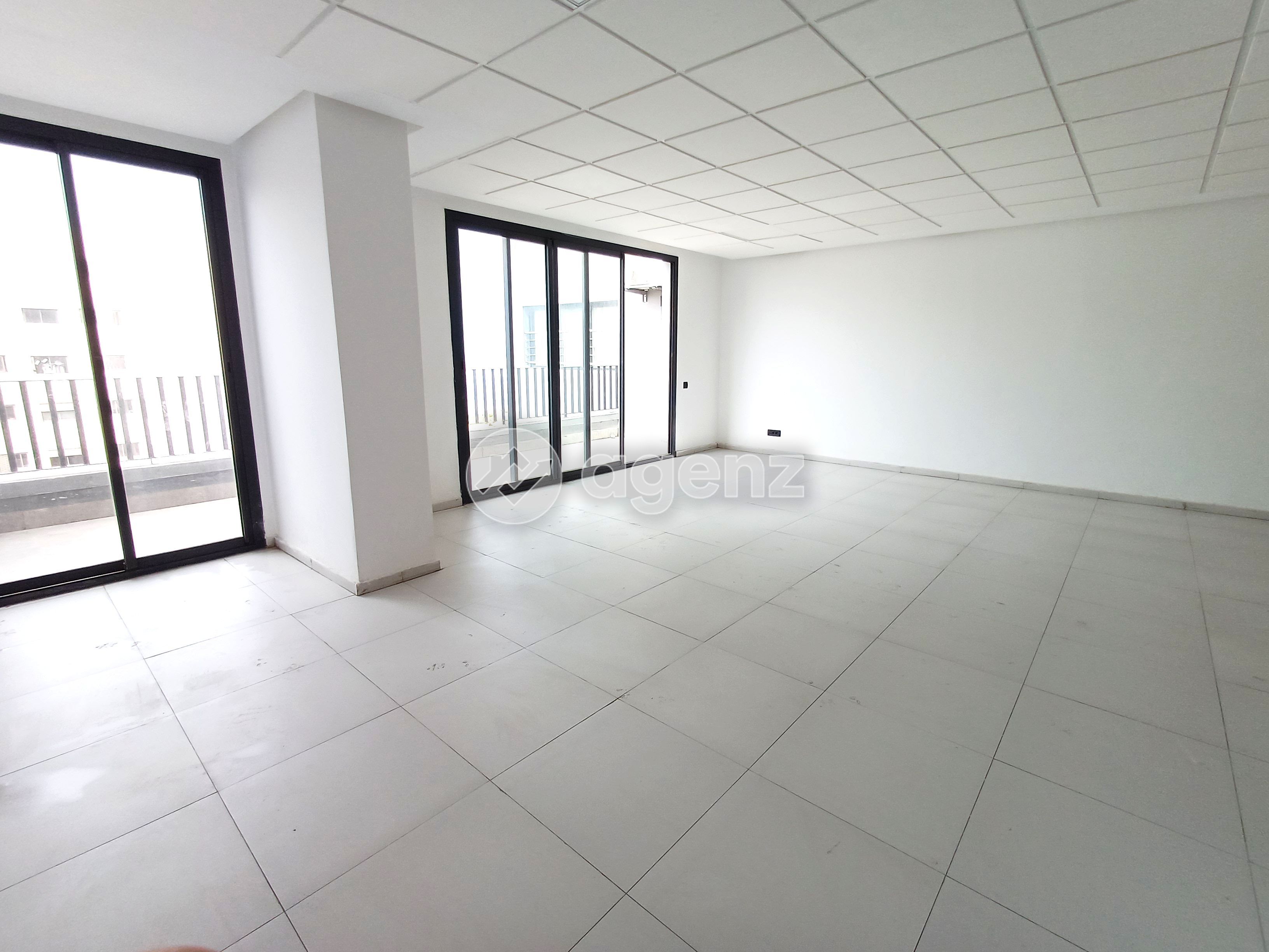 Bureau 62 m² à Bourgogne Ouest — 3