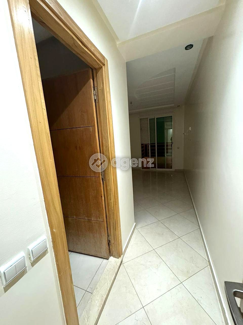 PROFITEZ D’UN APPARTEMENT FONCTIONNEL ET LUMINEUX — 2