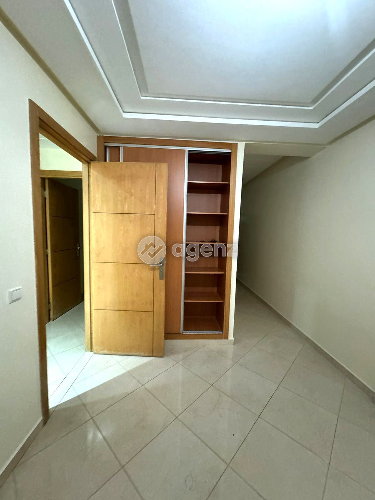 PROFITEZ D’UN APPARTEMENT FONCTIONNEL ET LUMINEUX — 5