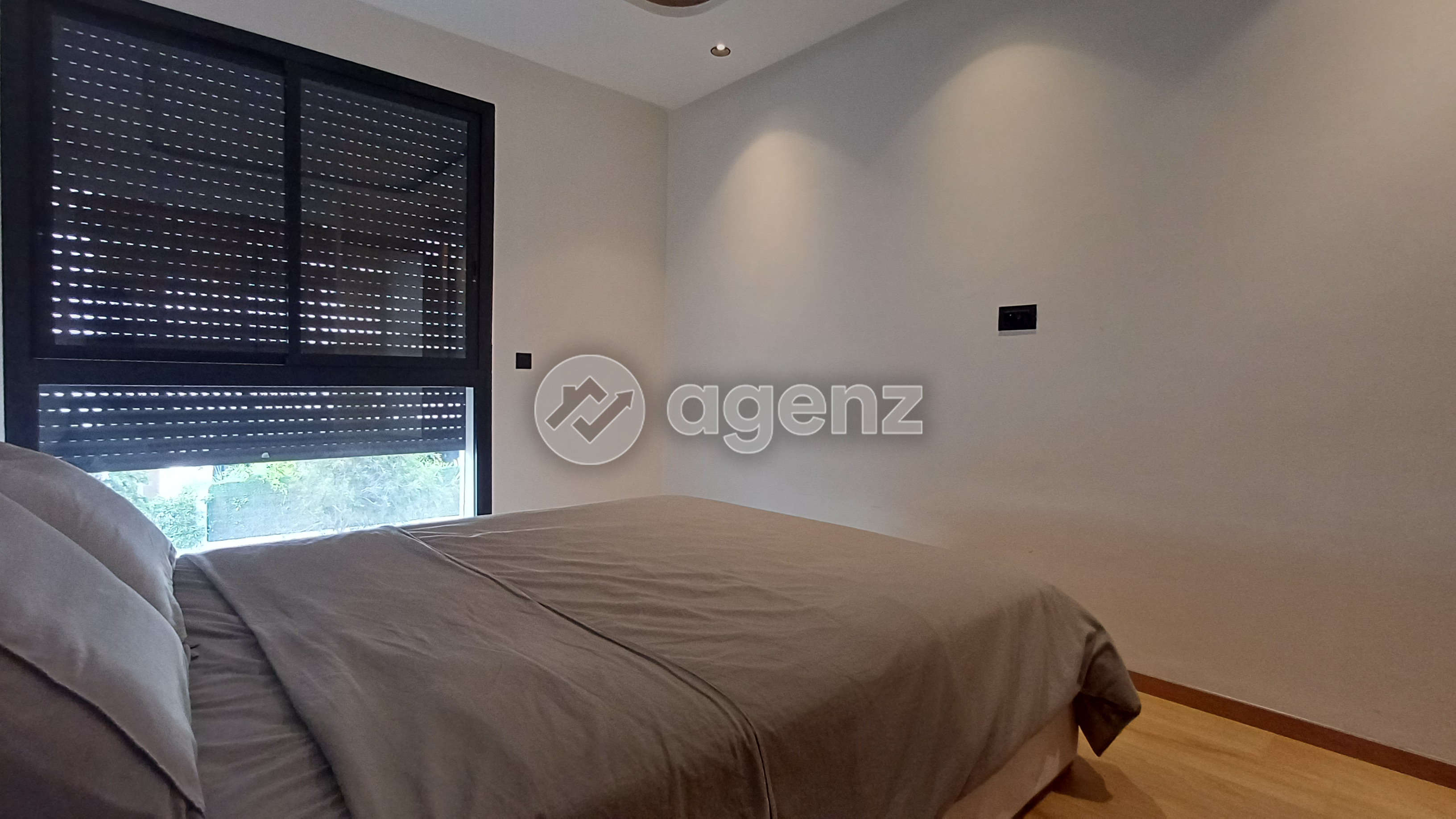 Charmant Appartement de 3 chambres A vendre — 2