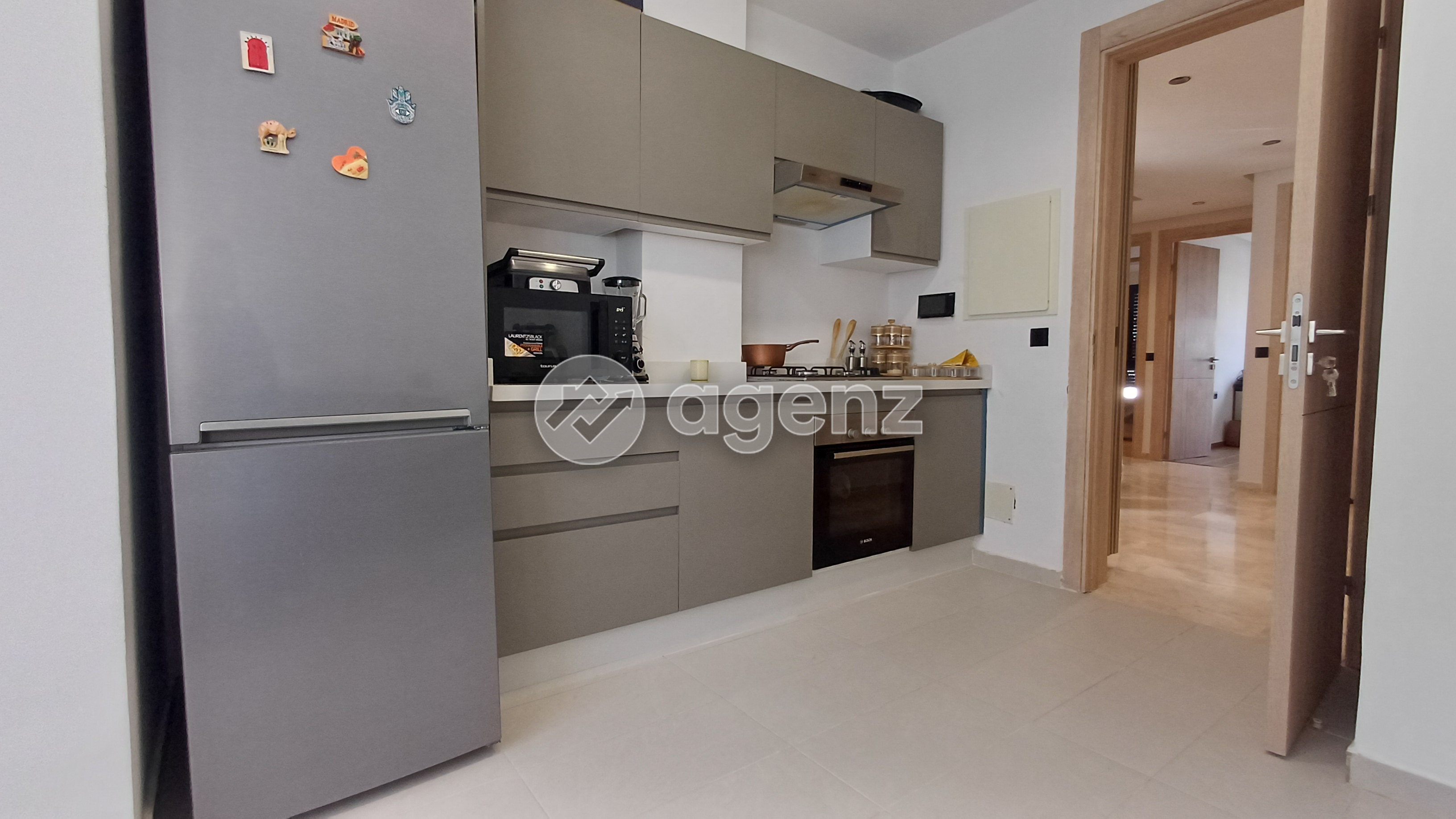 Charmant Appartement de 3 chambres A vendre — 4