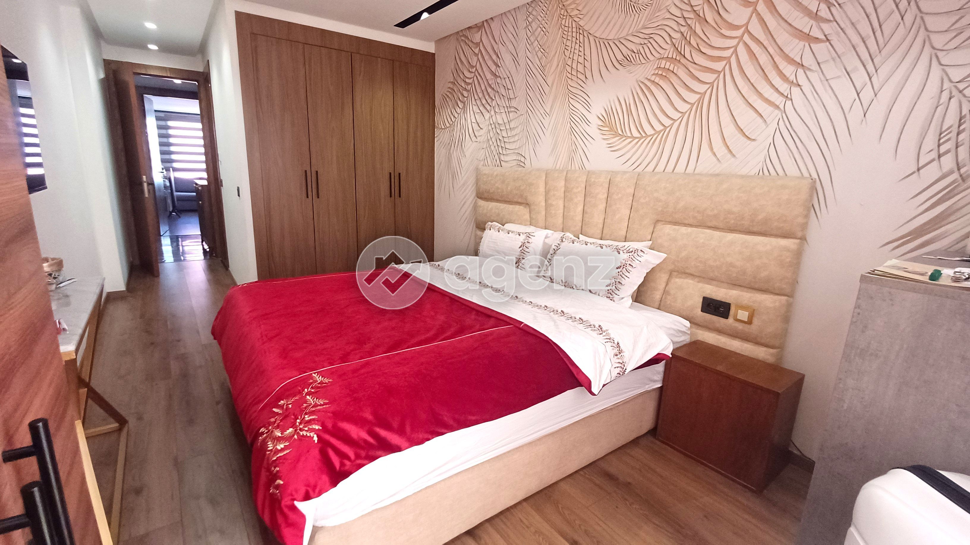 APPARTEMENT BIEN AGENCÉ DE 85 M² — 2