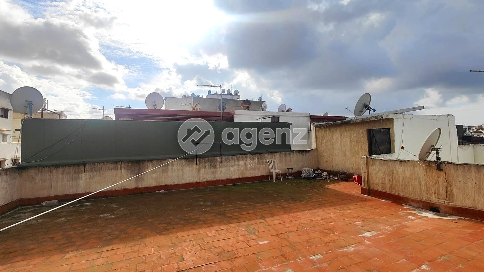 Bien 330 m² f Oulfa — 4