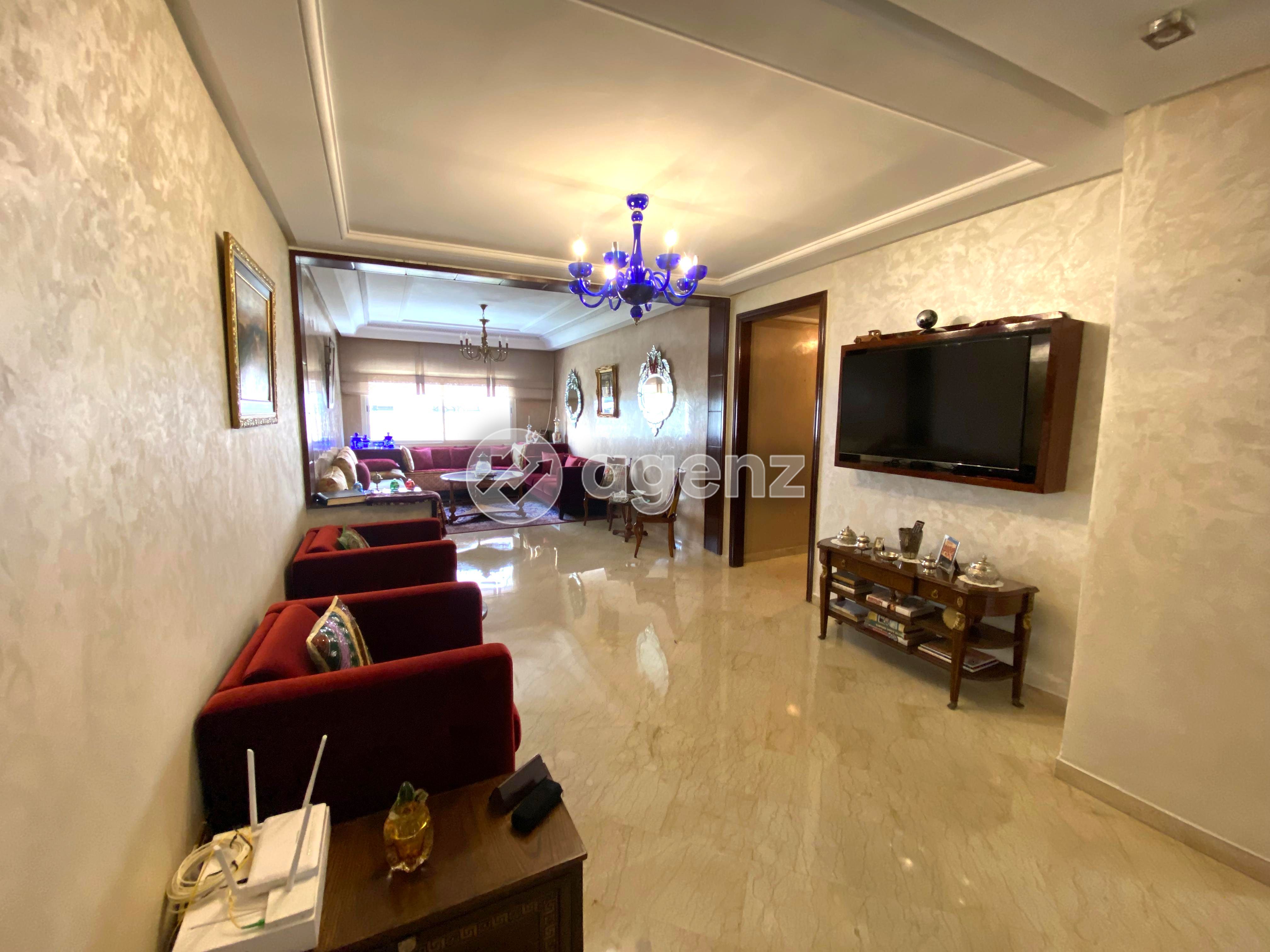 Splendide Appartement de 2 chambres à vendre à Californie — 2