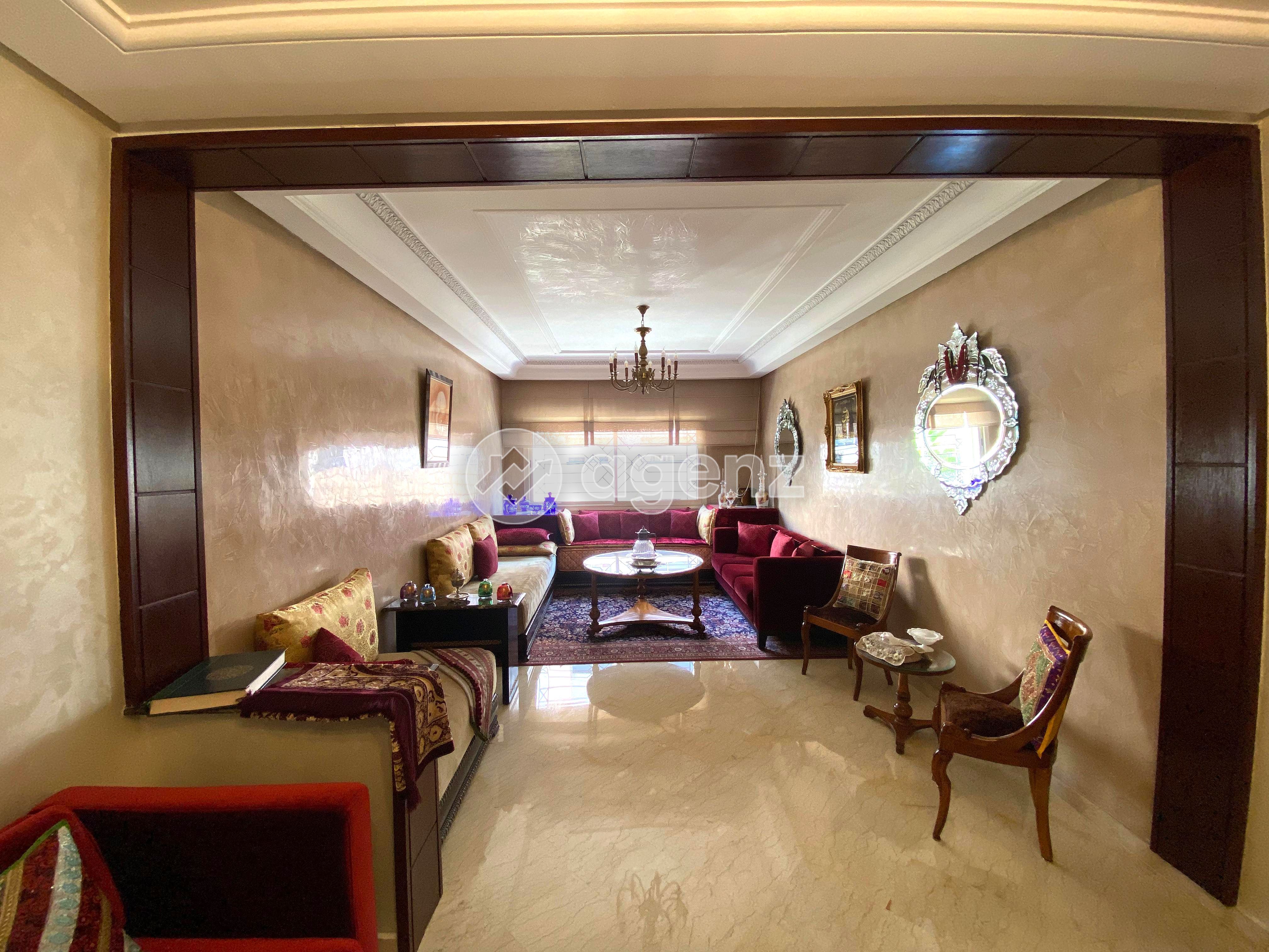 Splendide Appartement de 2 chambres à vendre à Californie — 3