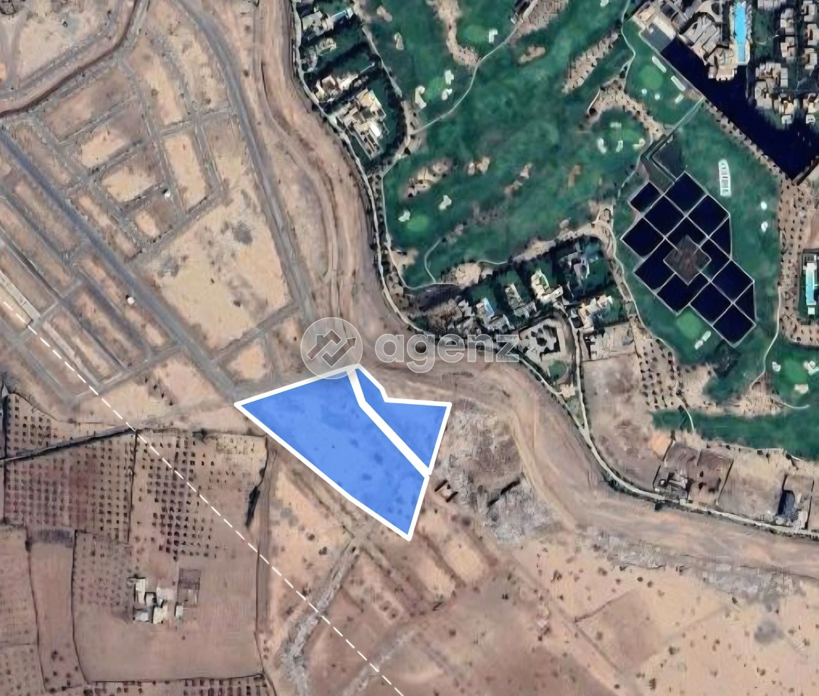 Terrain Situé à proximité de l’hôtel Al Maaden, ce terrain de 2 hectares 7977 m² 