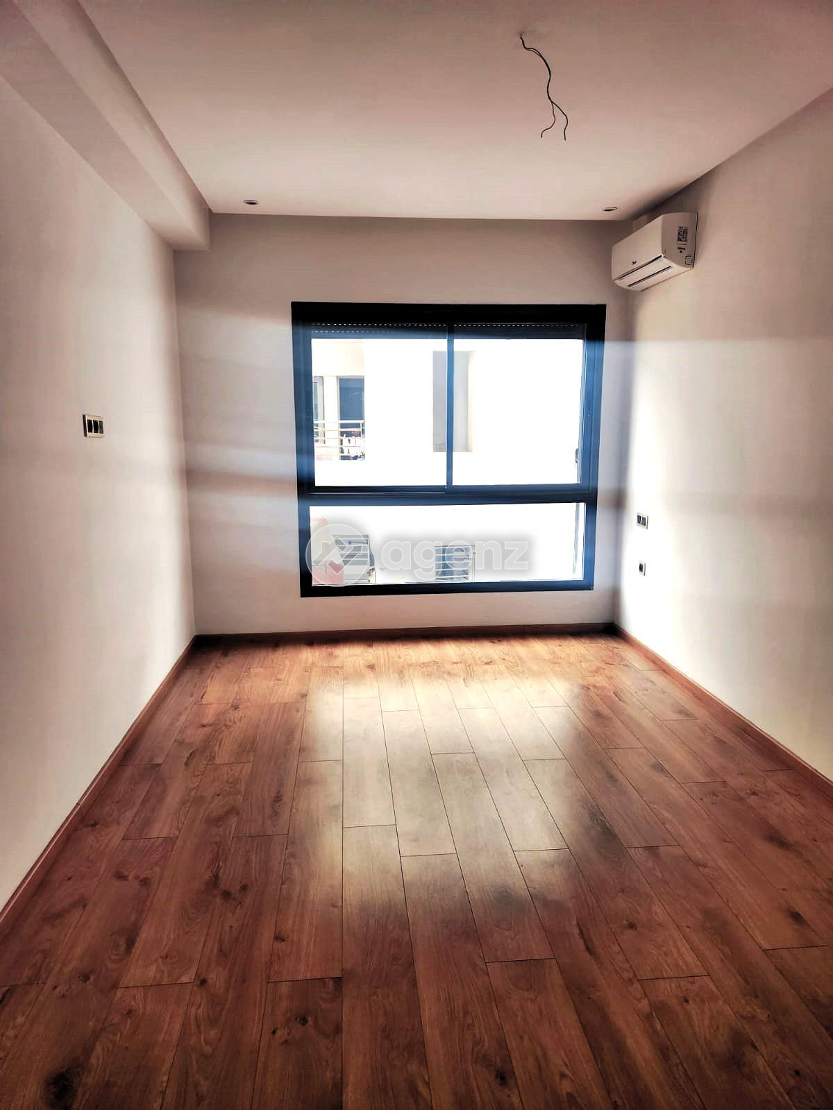 Appartement à louer à Les Hôpitaux — 2