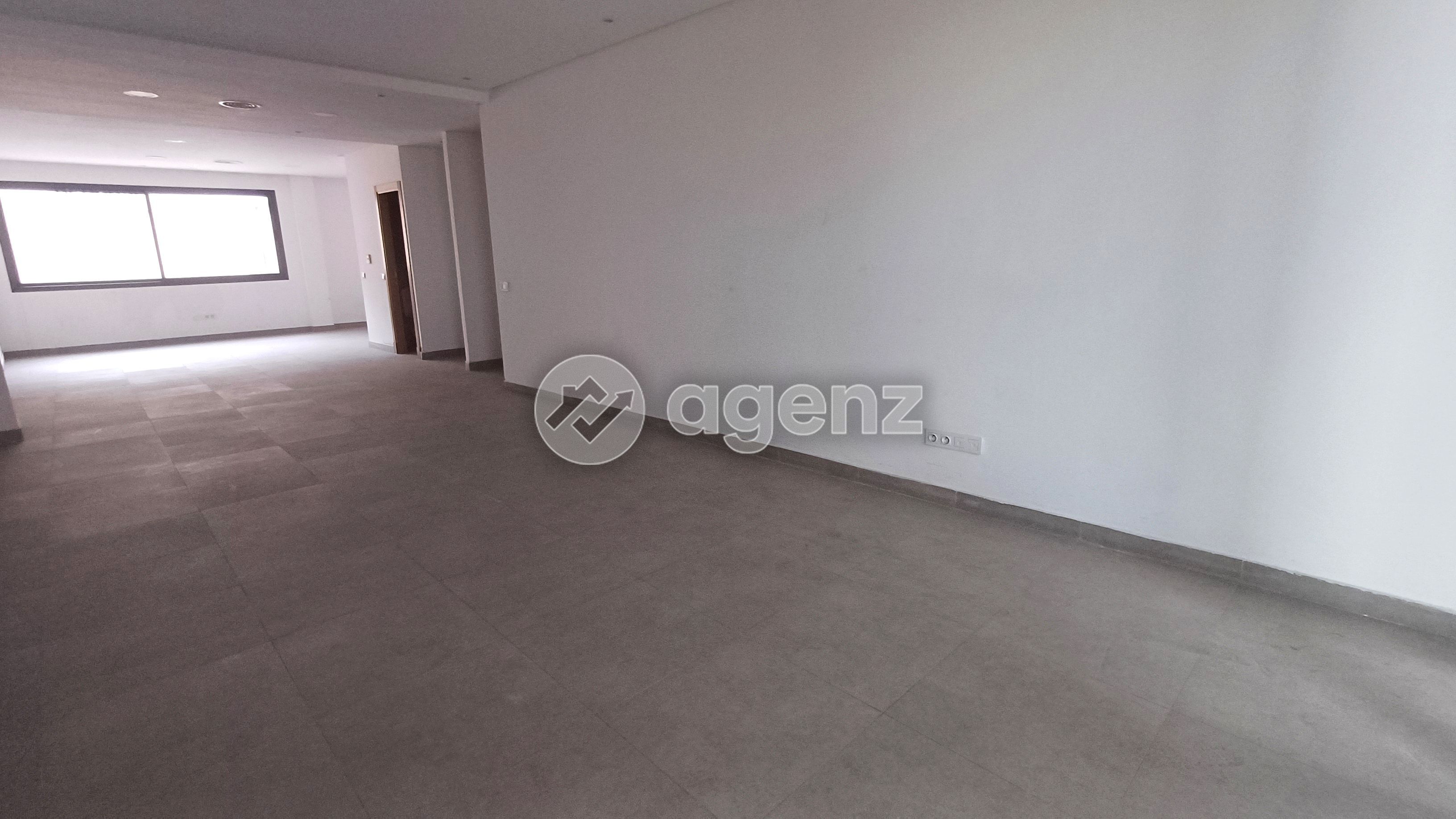 Bureau 78 m² aux Hôpitaux - Casablanca — 5