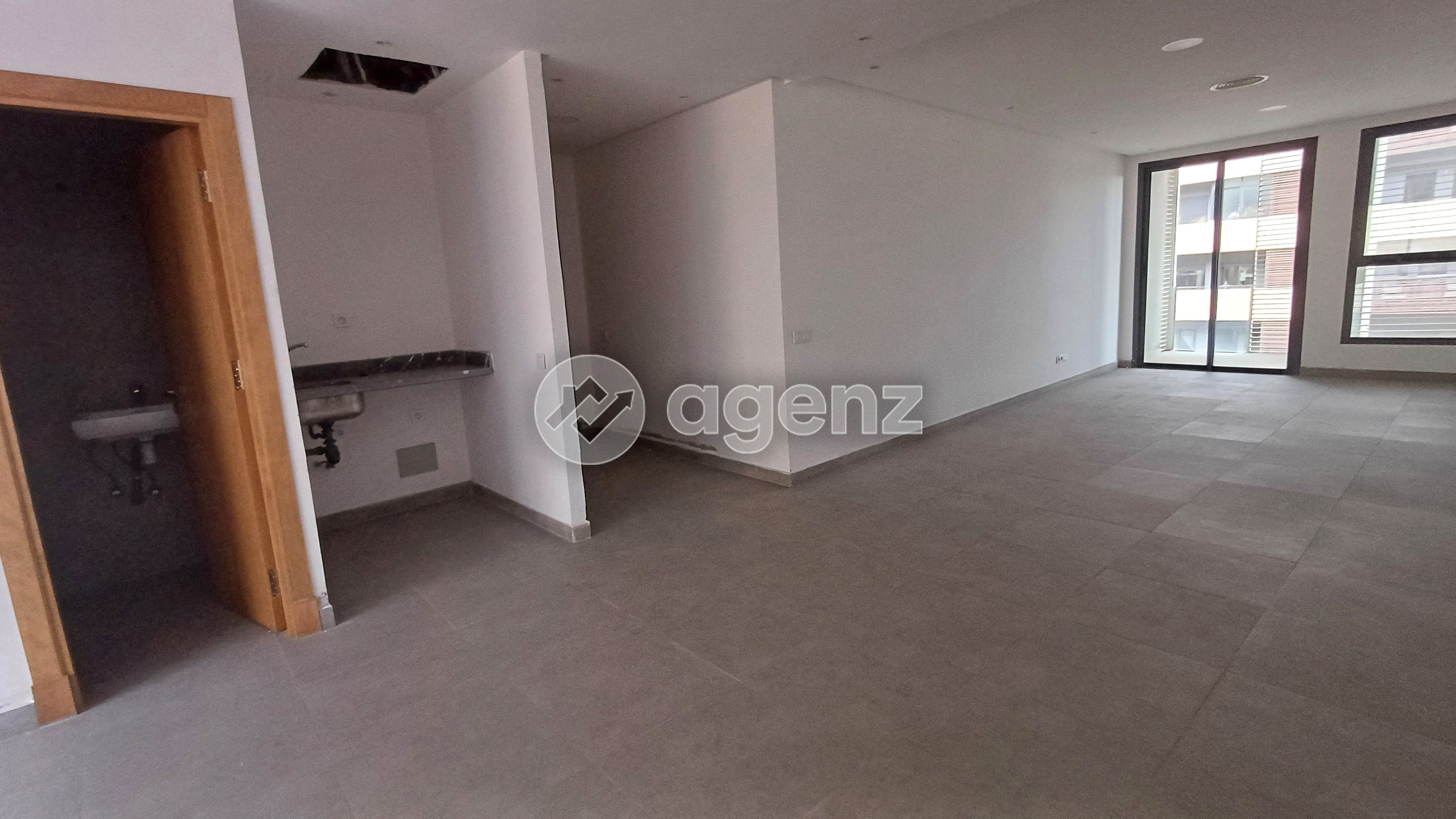 Bureau 78 m² aux Hôpitaux - Casablanca — 4