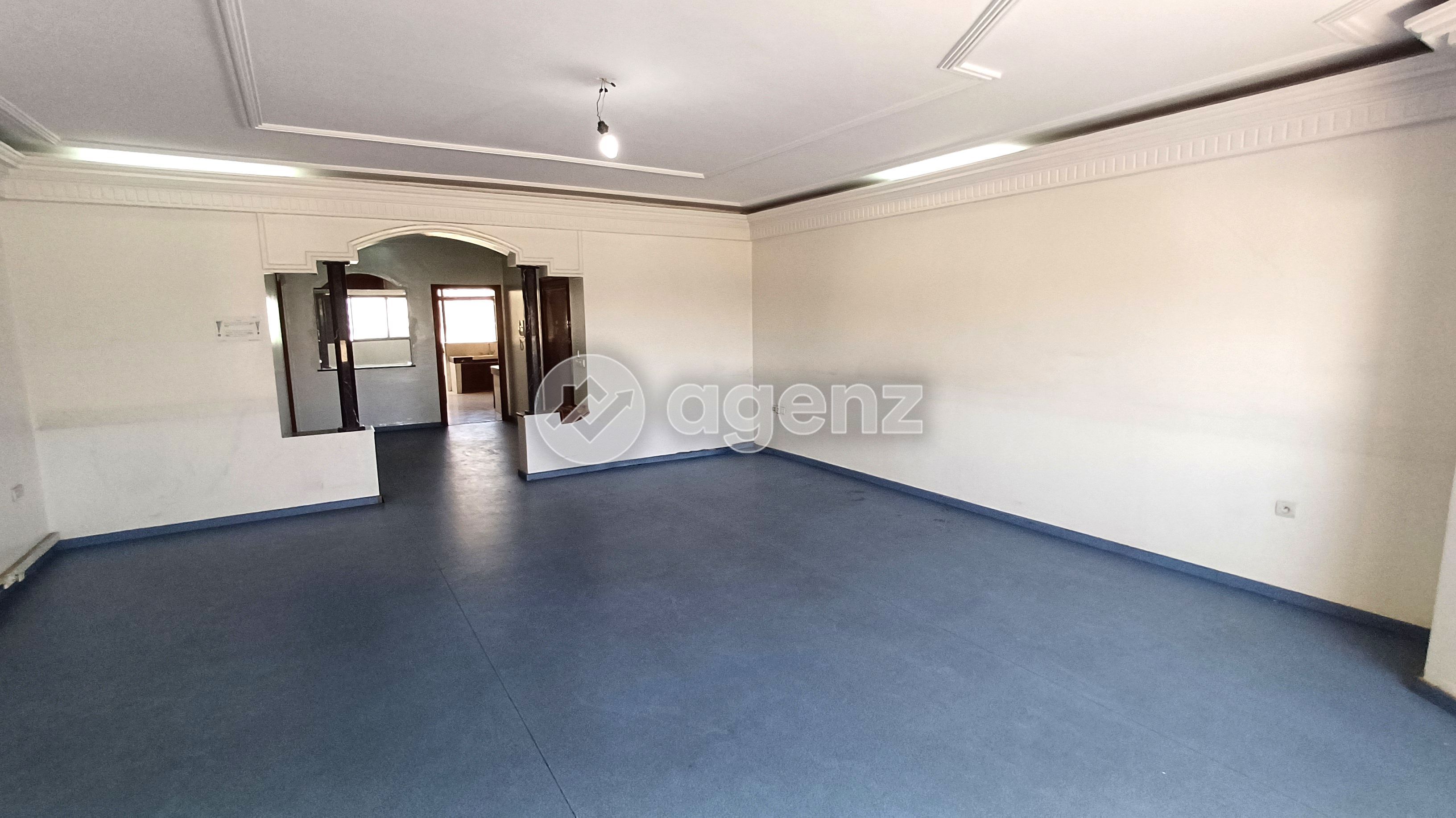 Appartement à vendre à Les Hôpitaux — 2