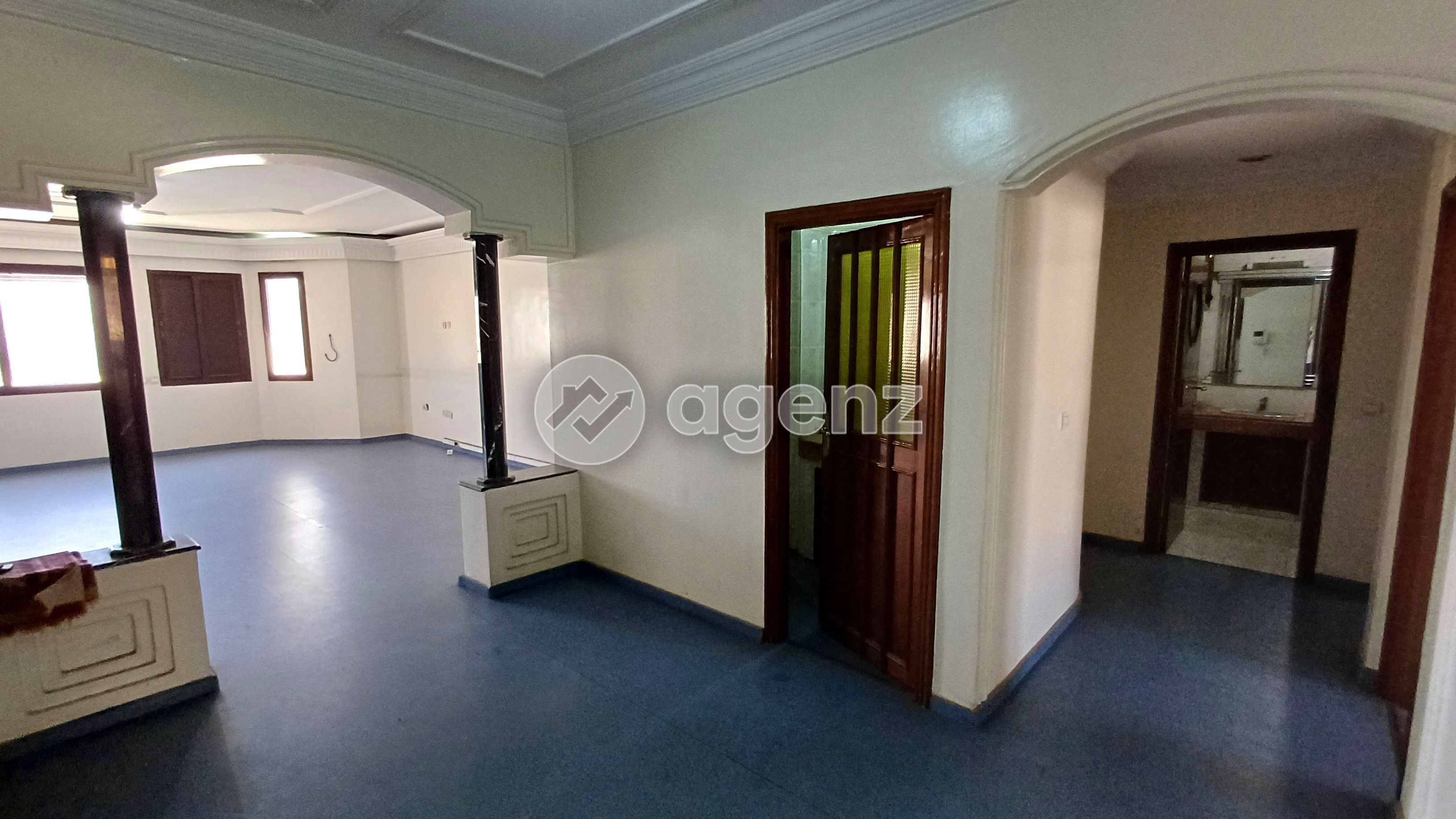 Appartement à vendre à Les Hôpitaux — 3