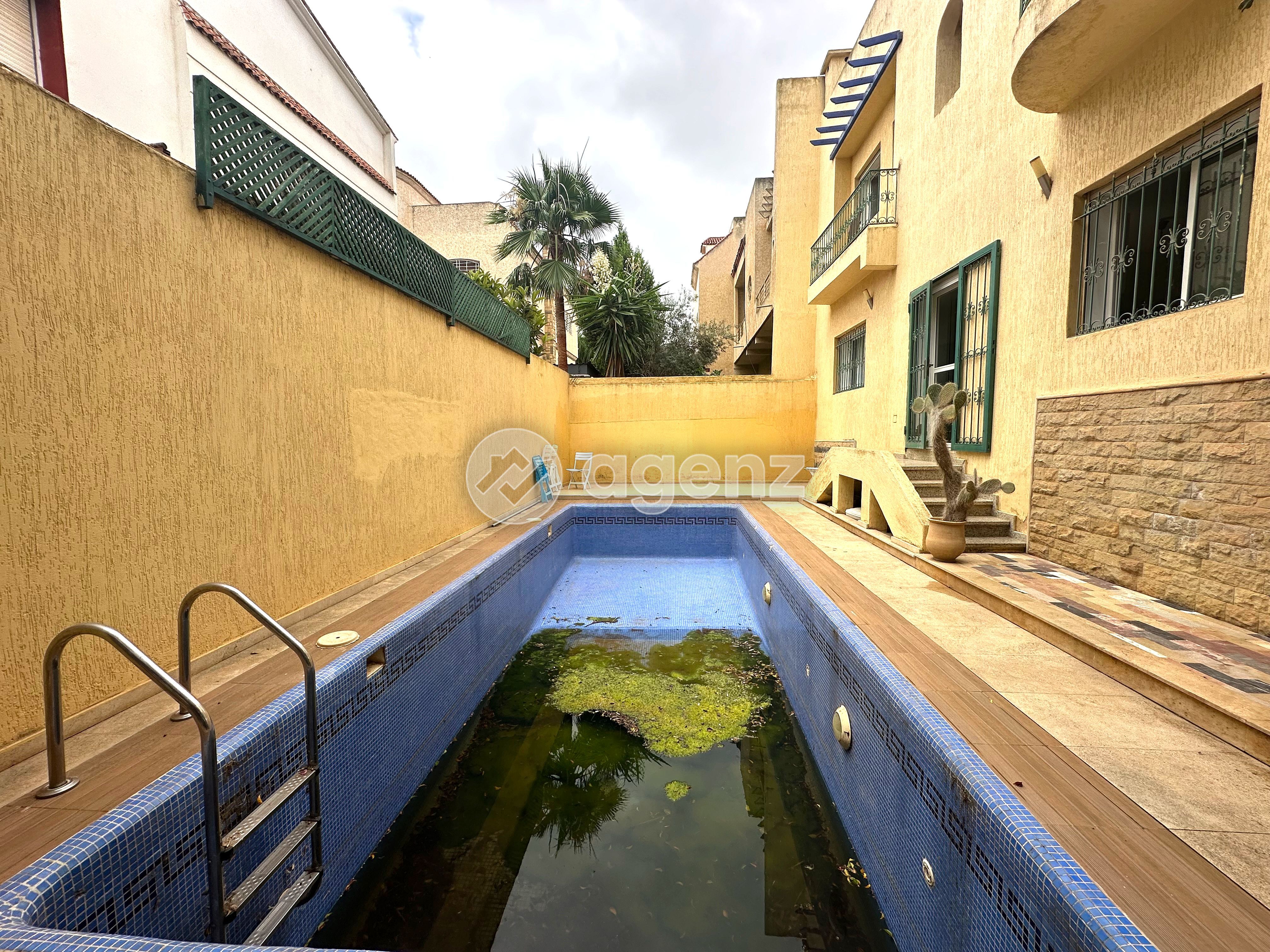Élégant Villa de 2 chambres à vendre — 3