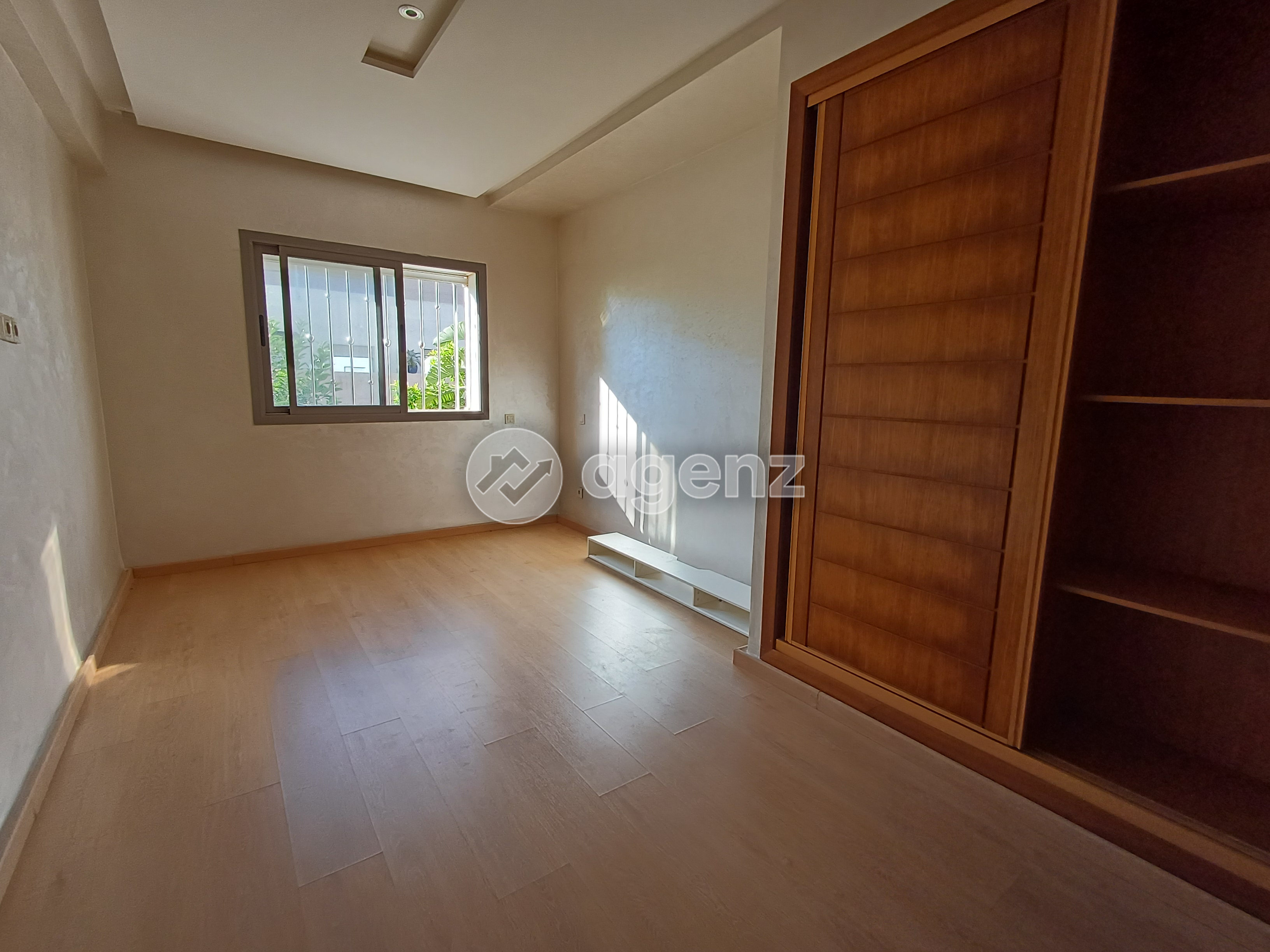 Appartement bien placé - Résidence avec piscines — 4