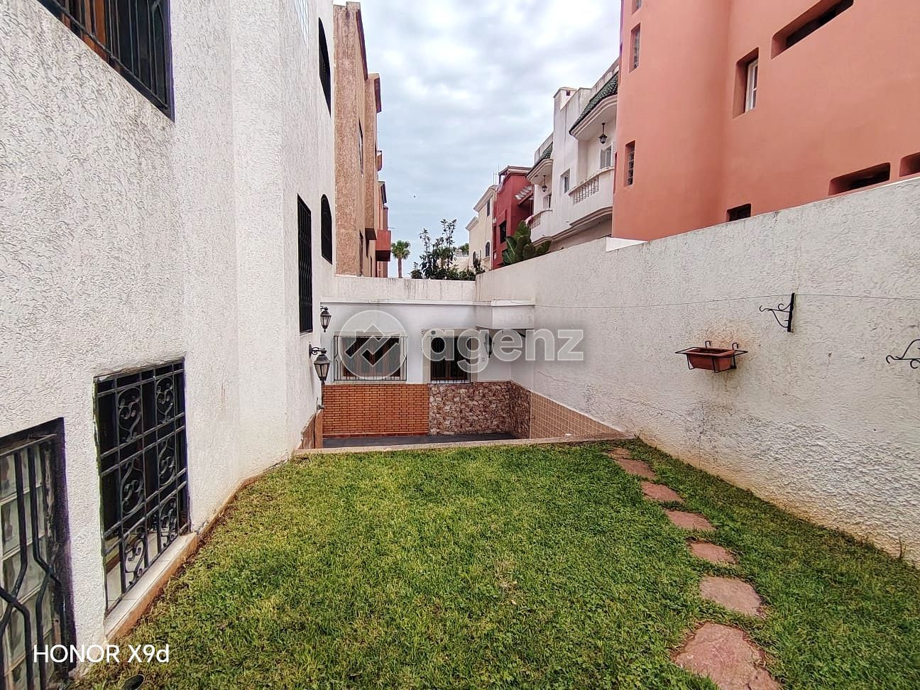 Magnifique Villa de 7 chambres à louer à Beausite — 3