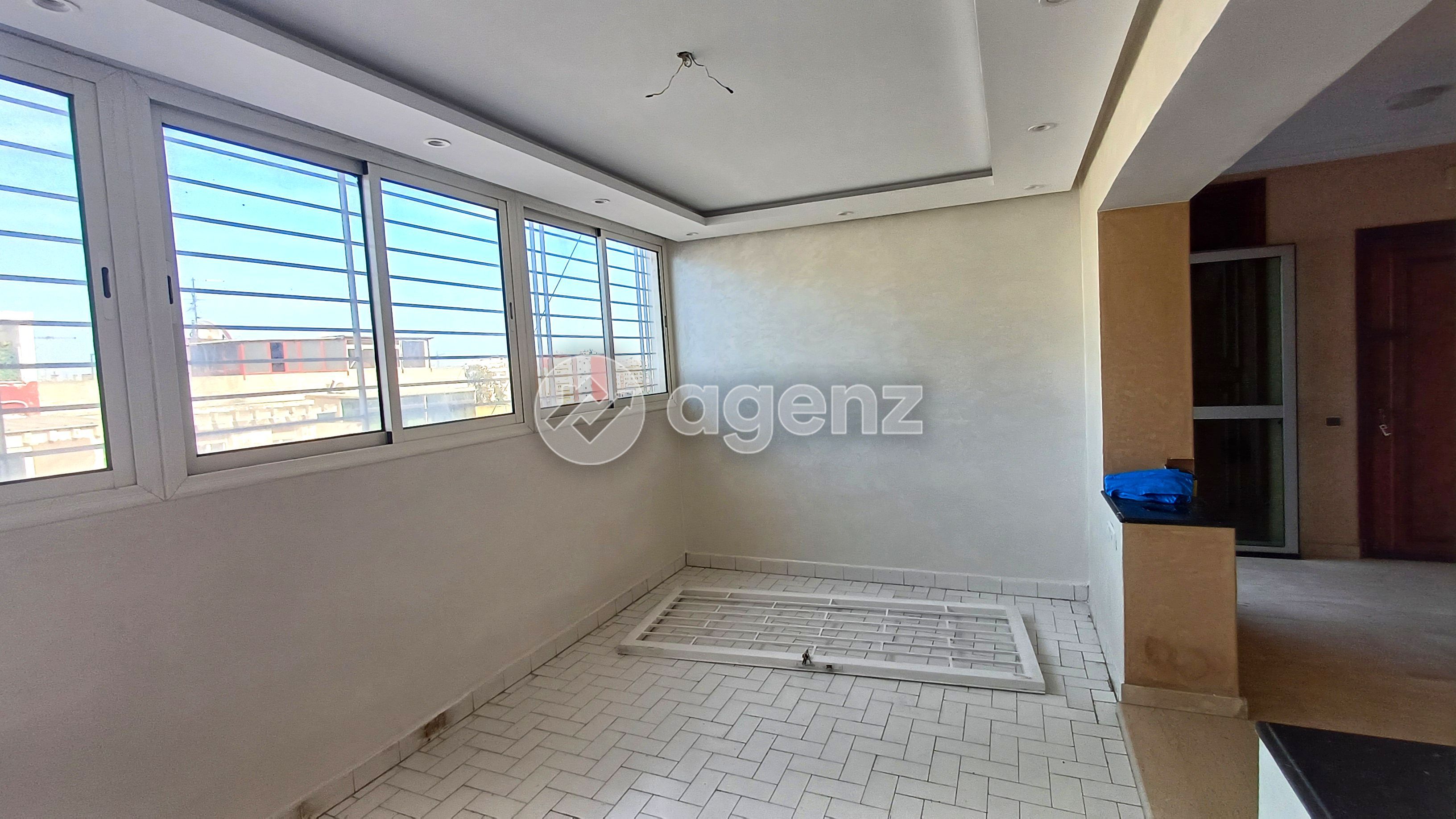APPARTEMENT SPACIEUX ET BIEN ORIENTÉ – BELVÉDÈRE — 4