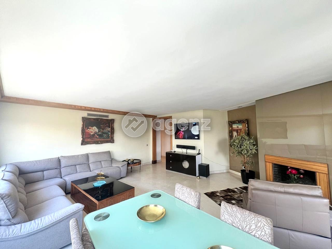 Appartement meublé de deux chambres à louer à Racine  — 4
