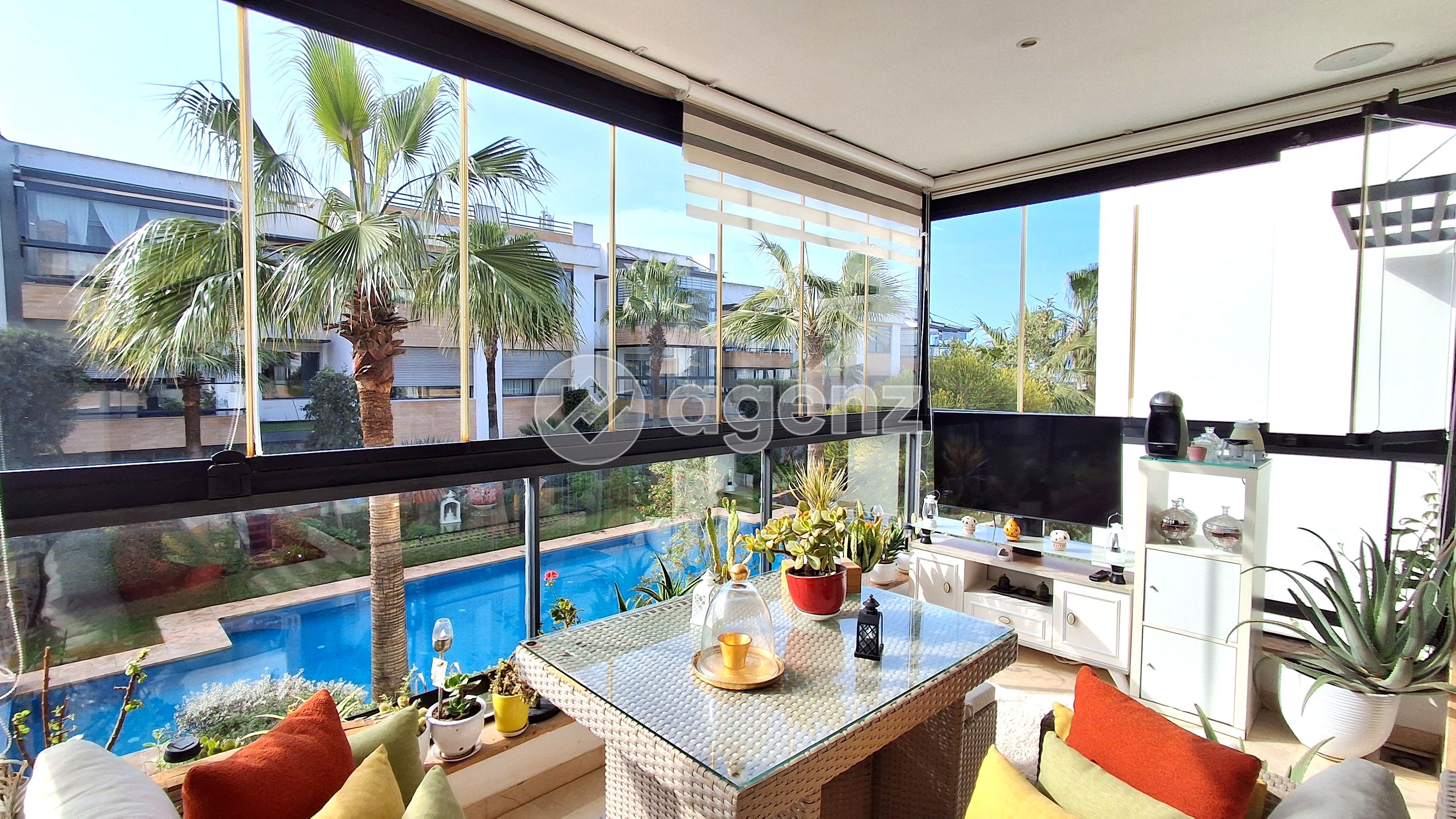 IMAGINEZ VOS SOIRÉES SUR UNE TERRASSE FACE À LA PISCINE