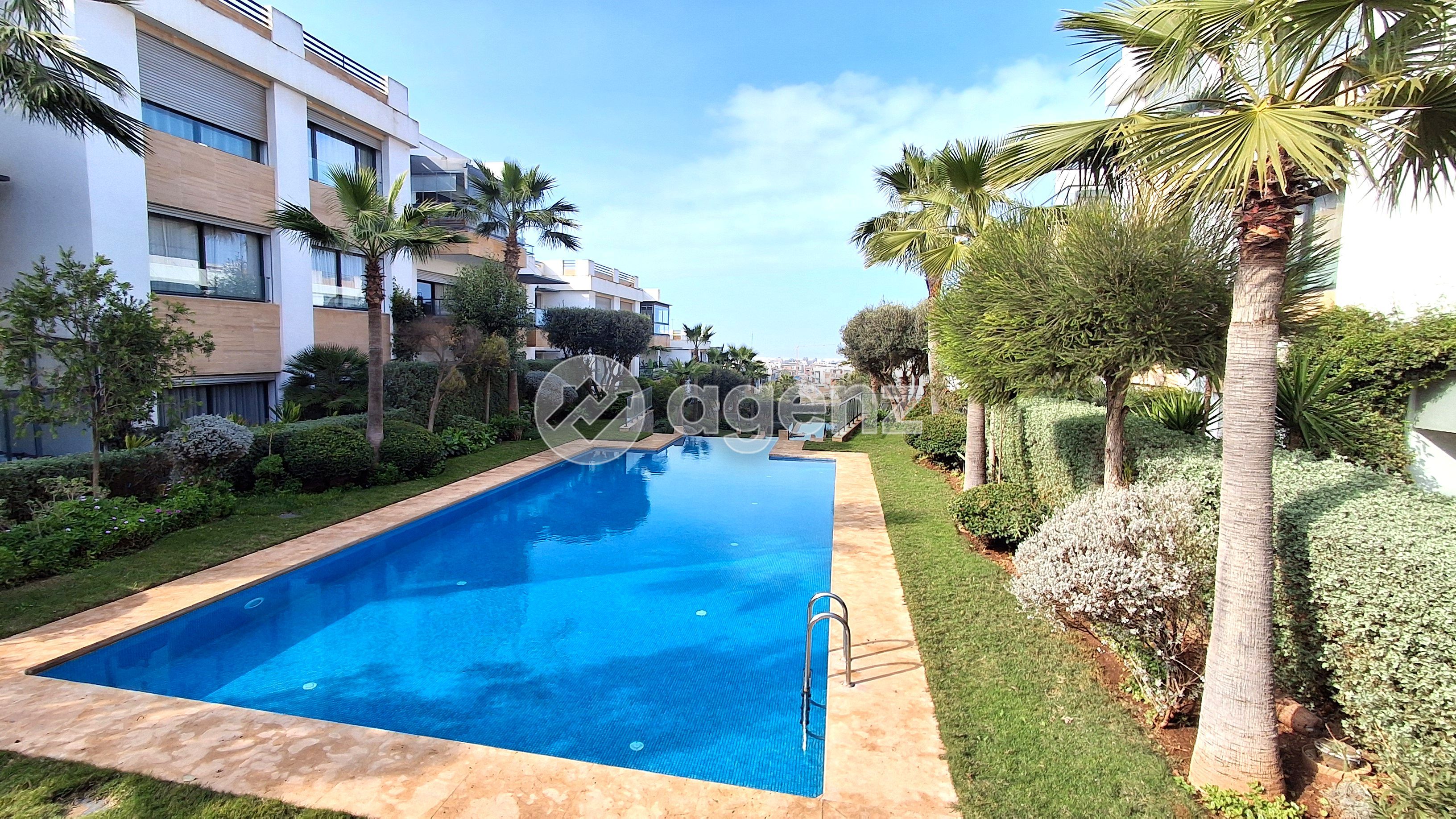 IMAGINEZ VOS SOIRÉES SUR UNE TERRASSE FACE À LA PISCINE — 2